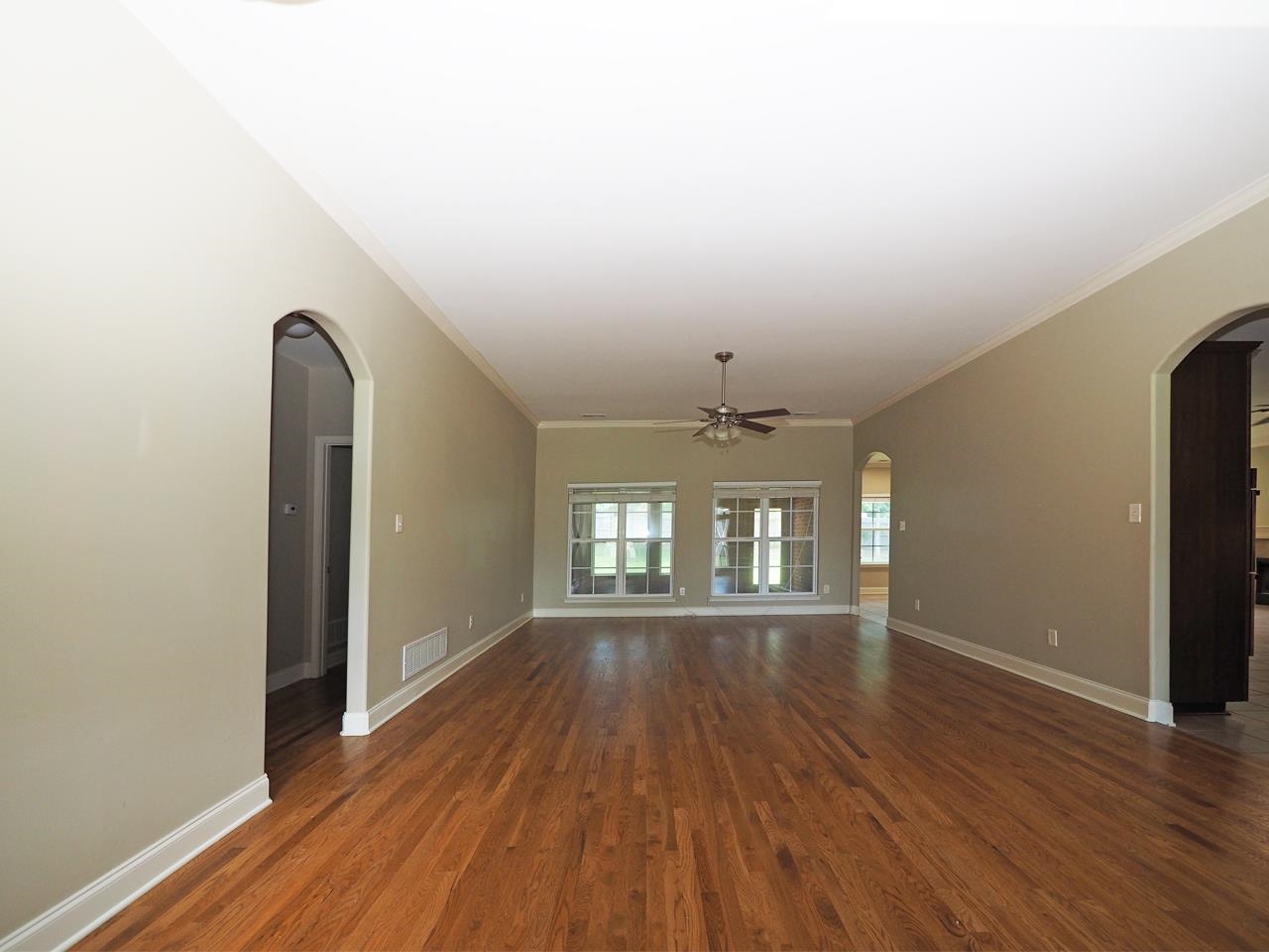 400 Eagle Valley Dr Property Photo 7
