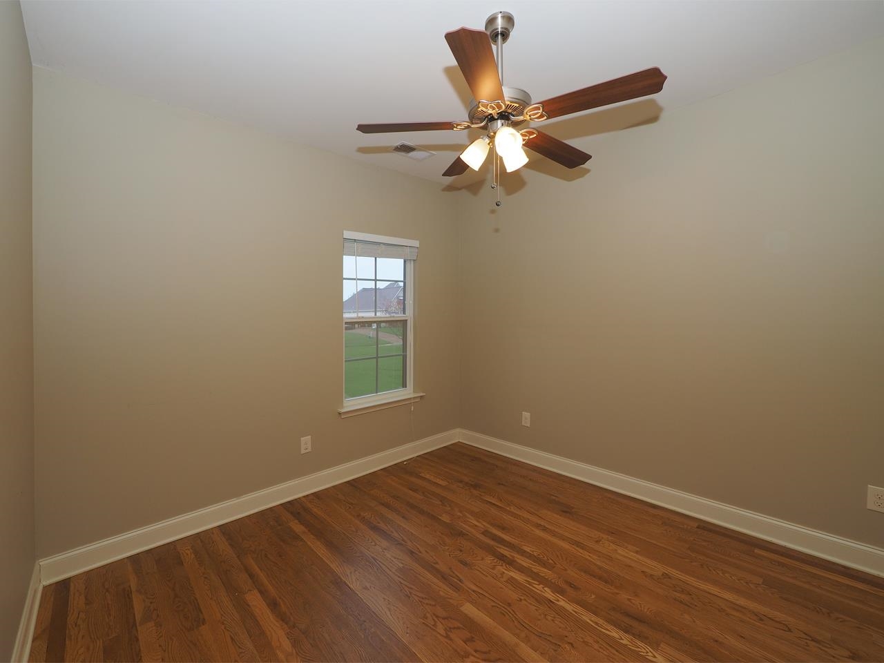 400 Eagle Valley Dr Property Photo 20