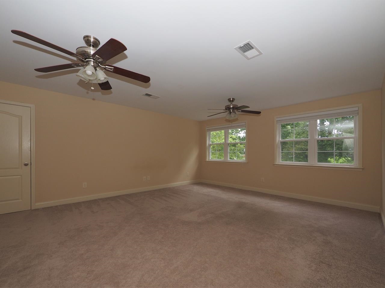 400 Eagle Valley Dr Property Photo 22