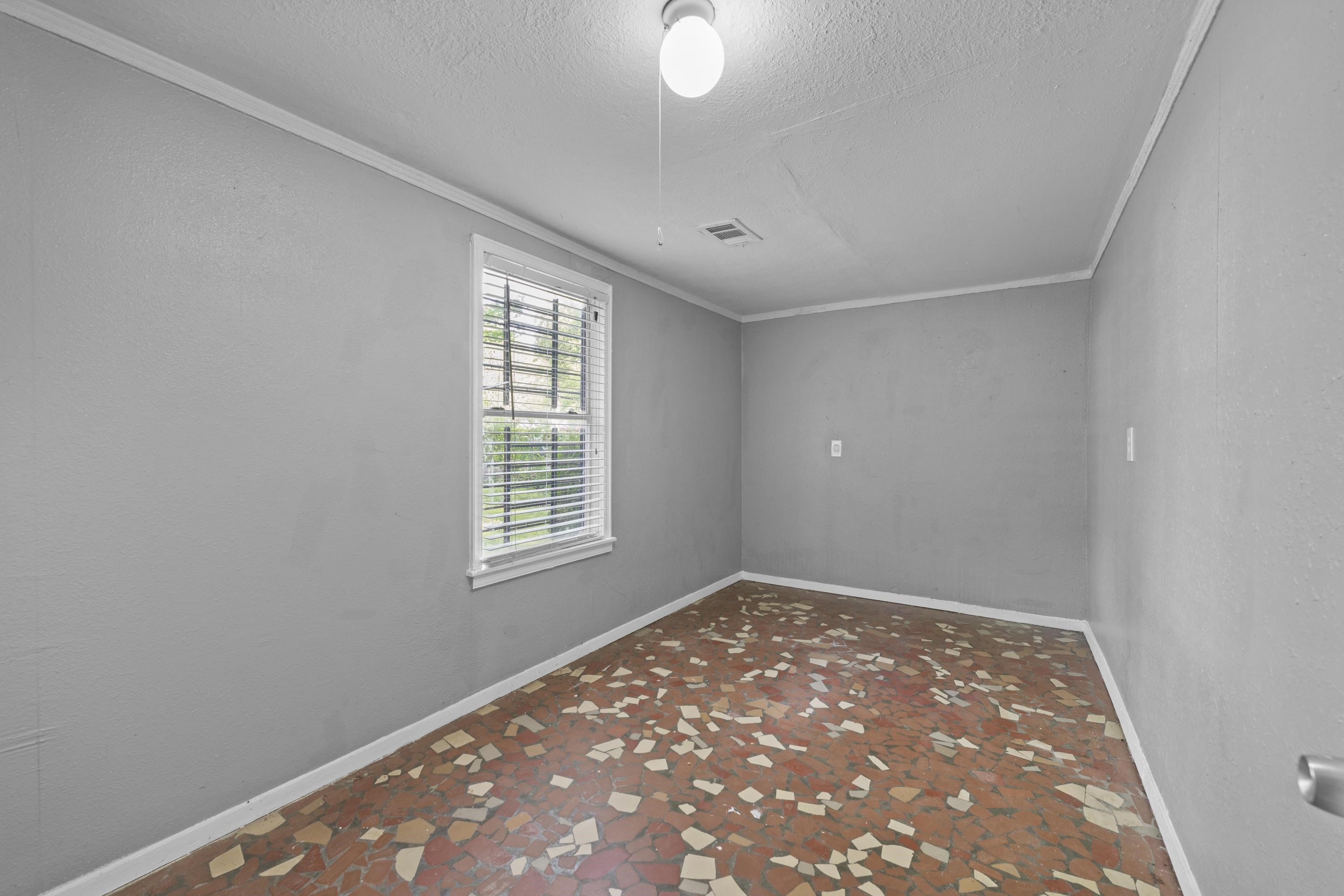 3066 Redbud Rd Property Photo 11
