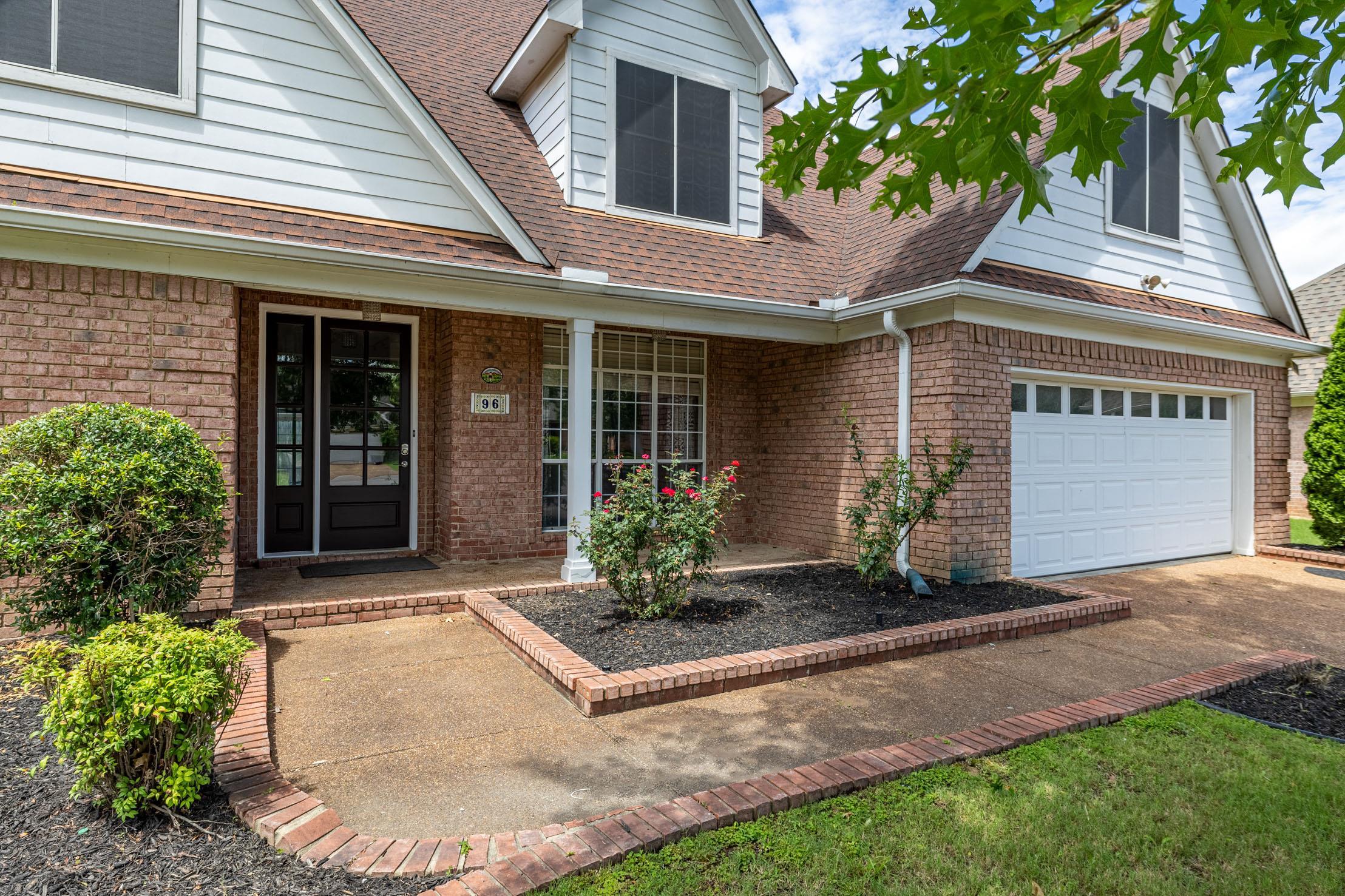 96 Berryfield Cv Property Photo 2