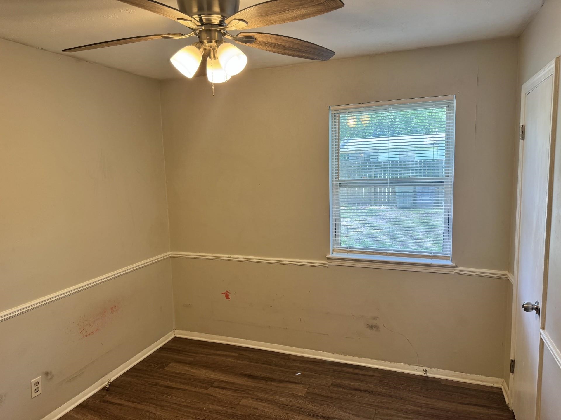 5433 Loch Lomond Rd Property Photo 5