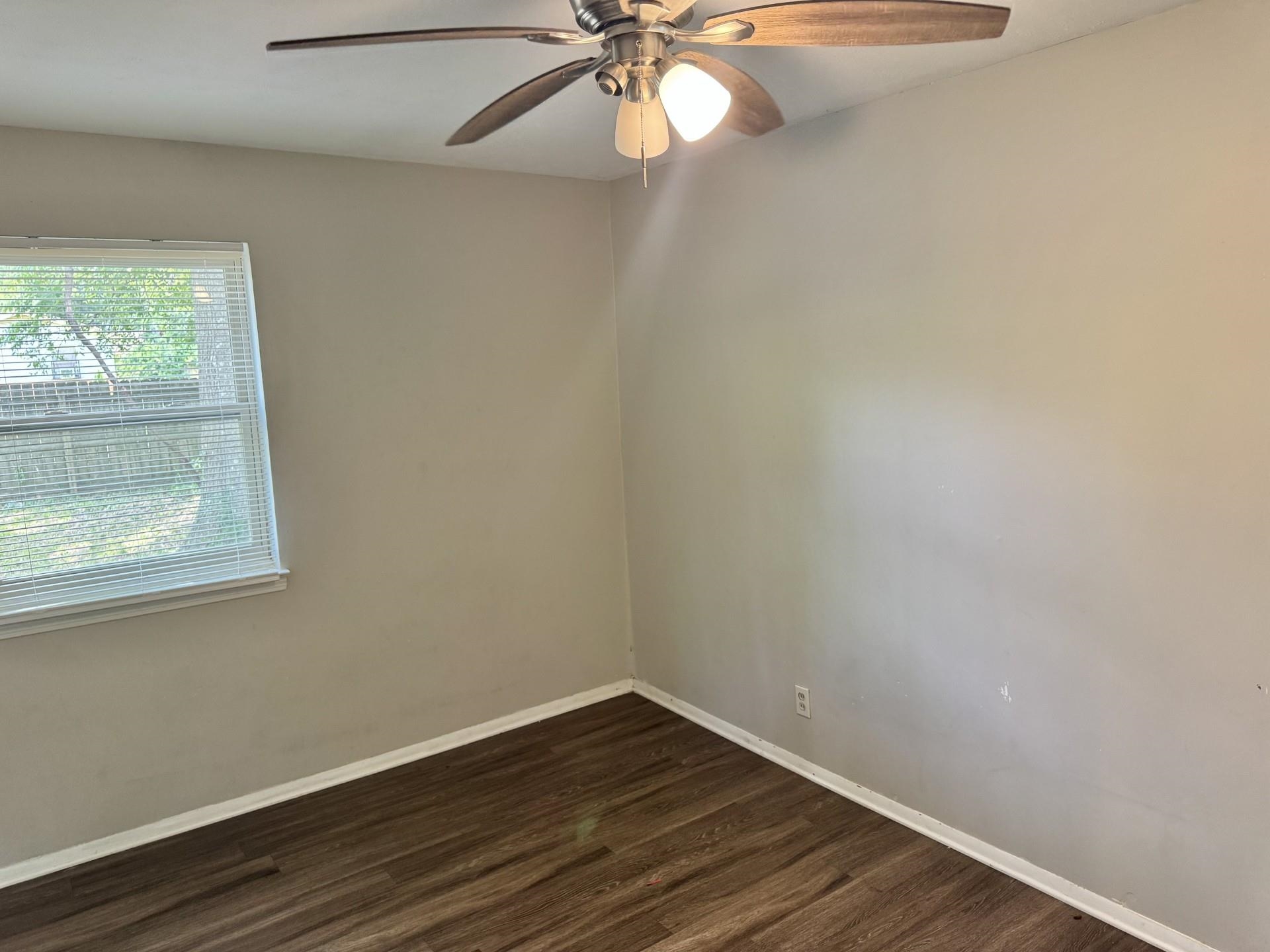 5433 Loch Lomond Rd Property Photo 9