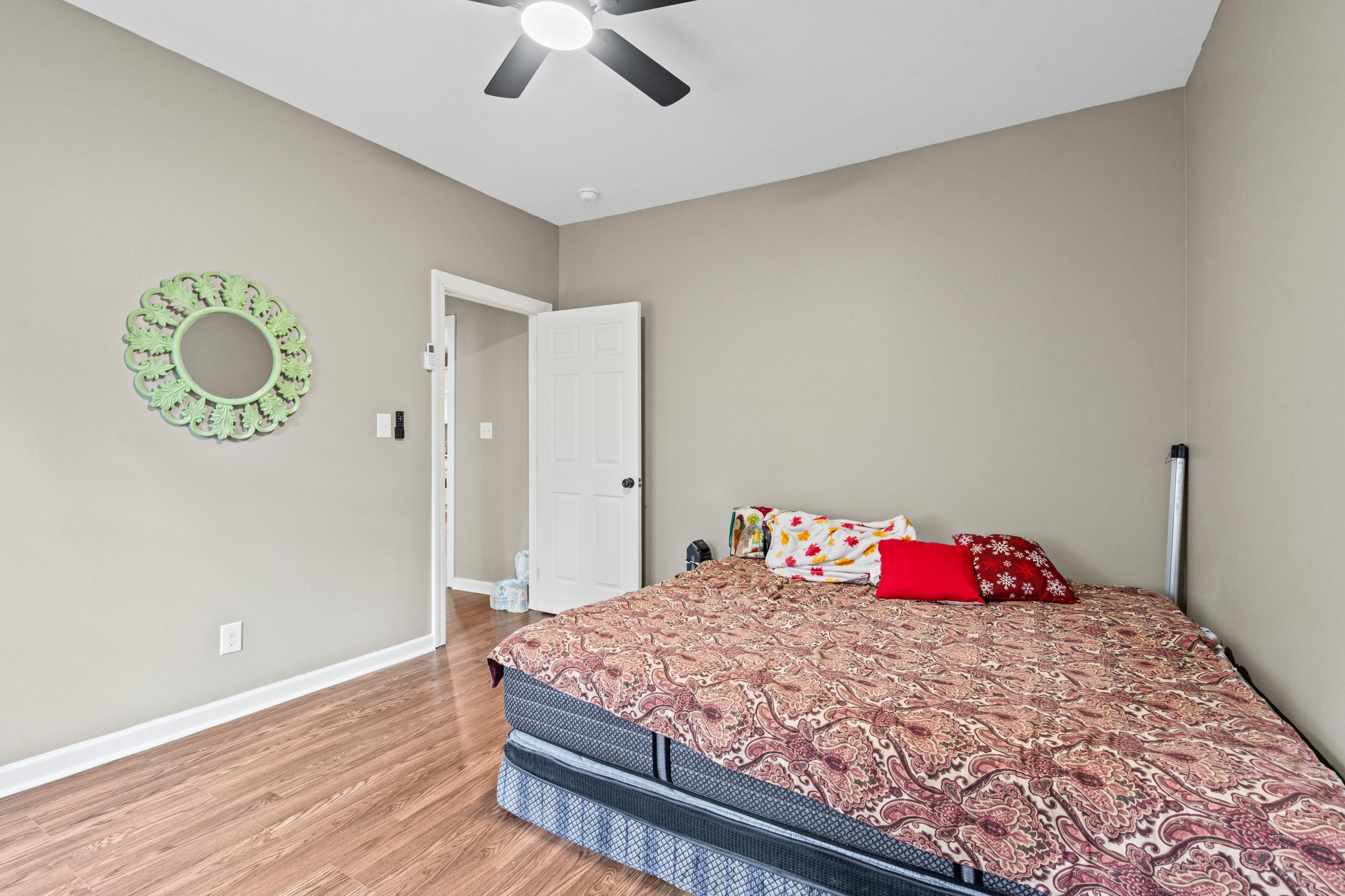 3526 Powell Ave Property Photo 15