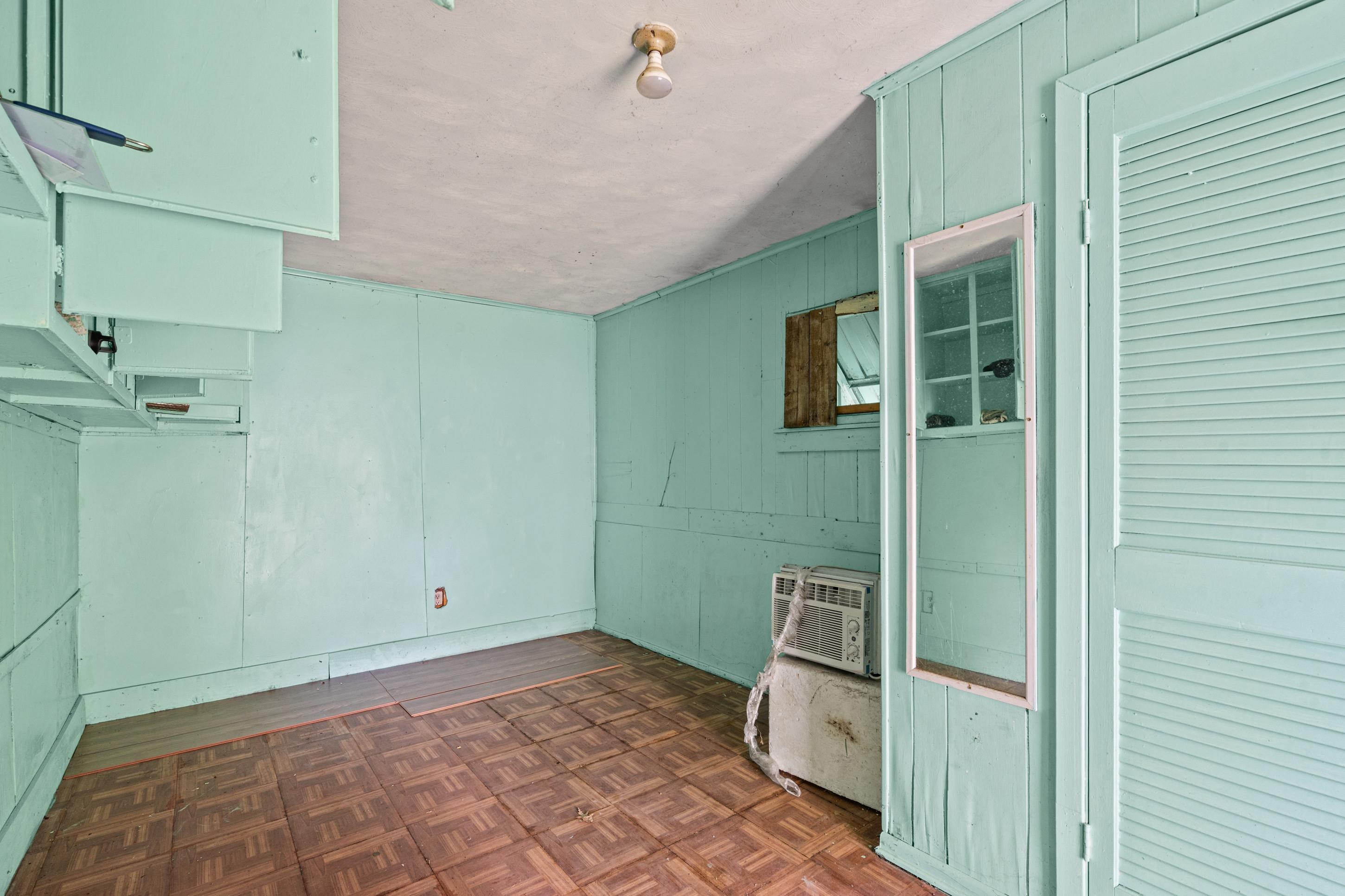 3526 Powell Ave Property Photo 19