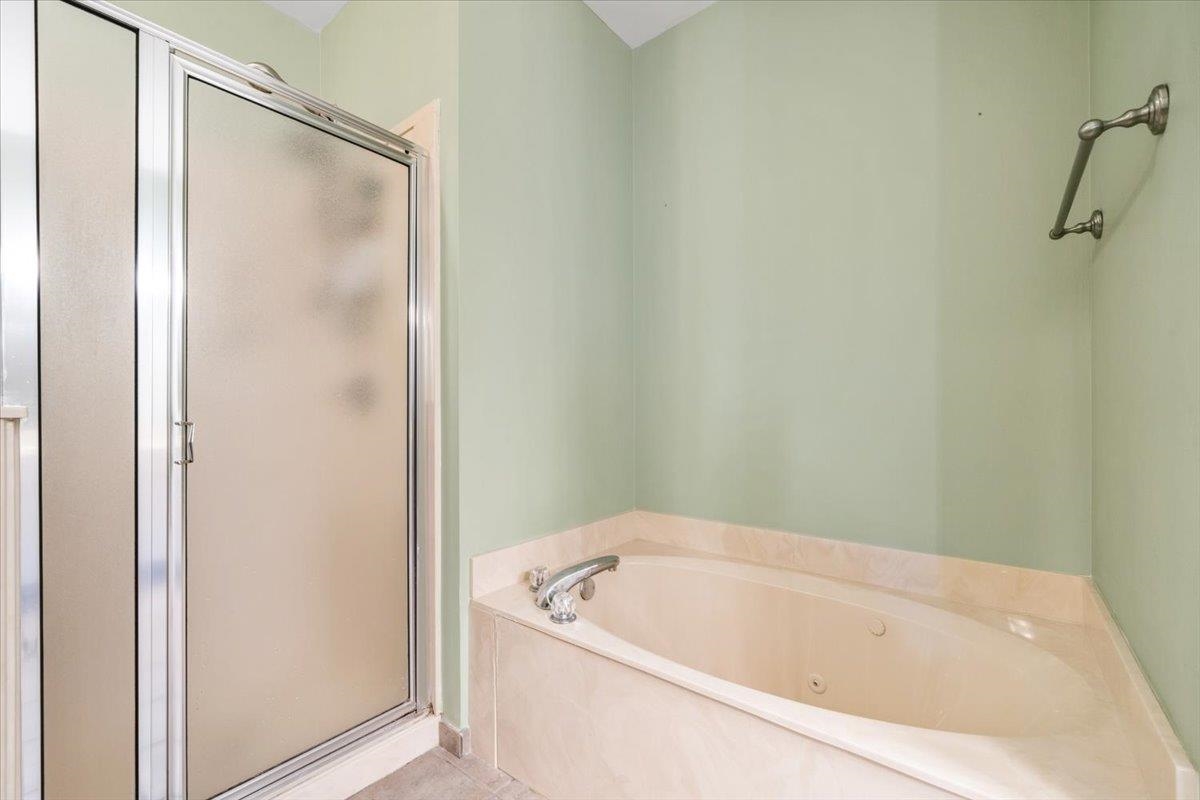 4 Mina Ave Property Photo 17