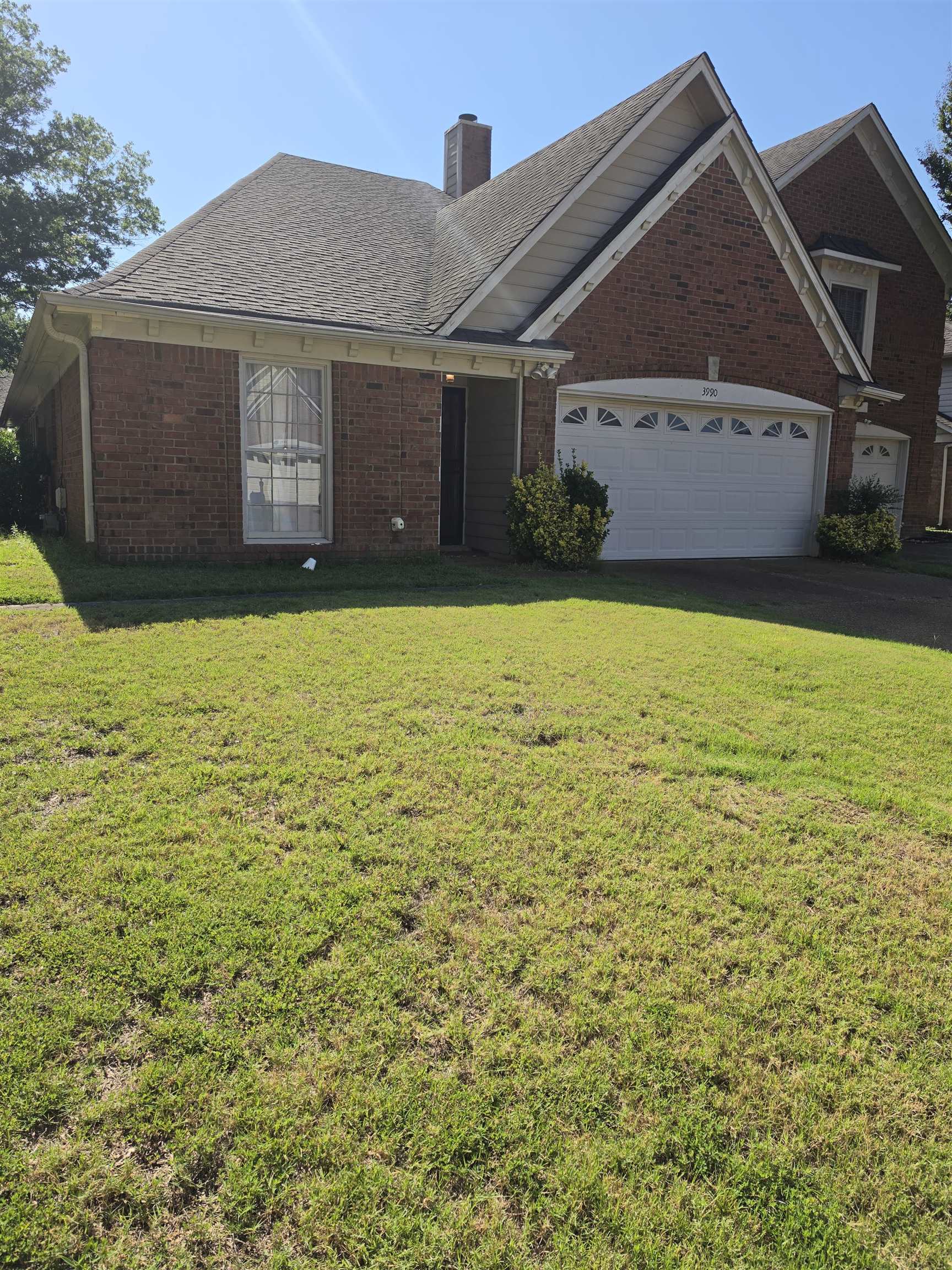 3990 MUIRFIELD DR Property Photo 1