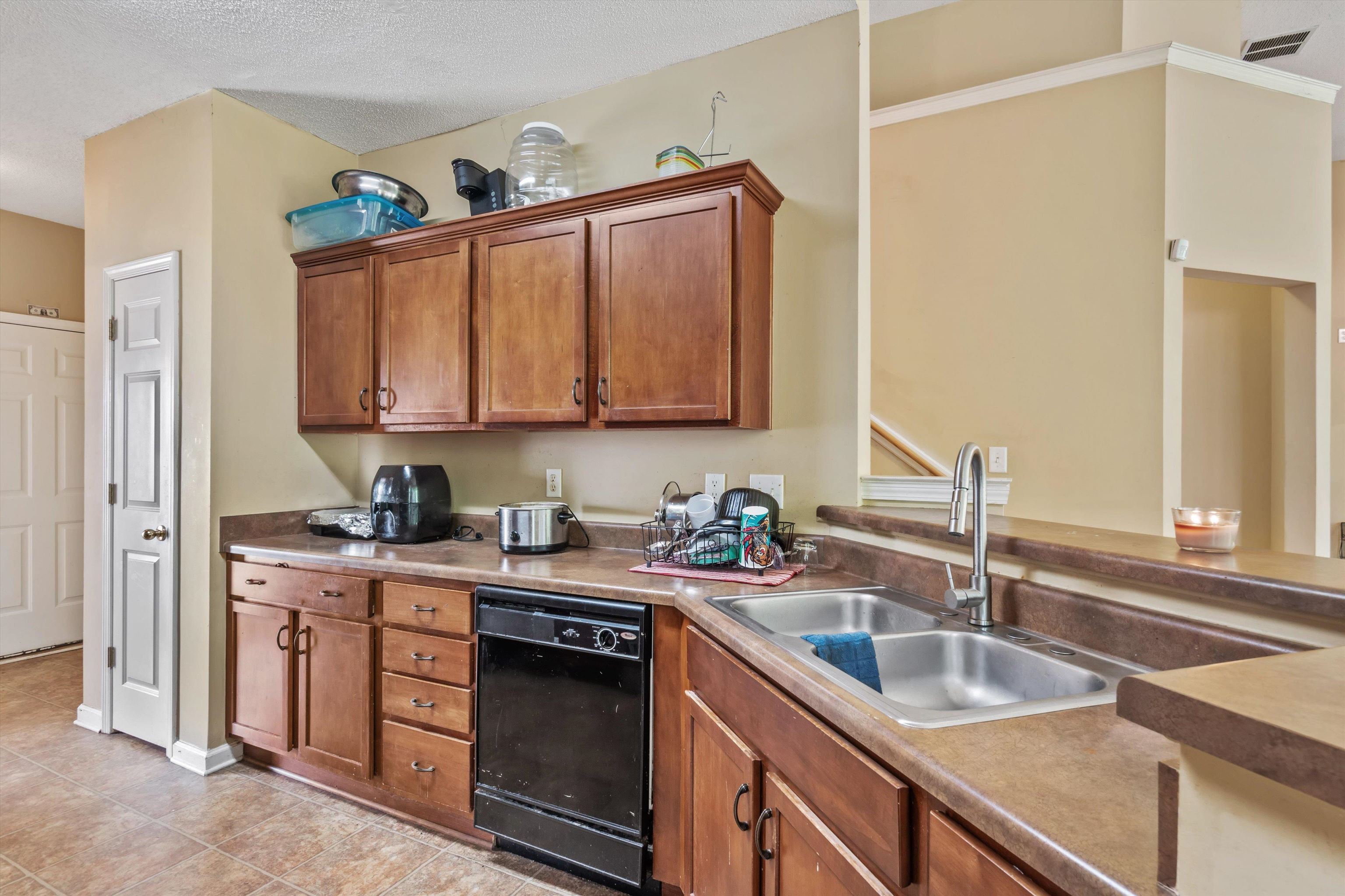 1626 Sutton Meadow Ln Property Photo 9