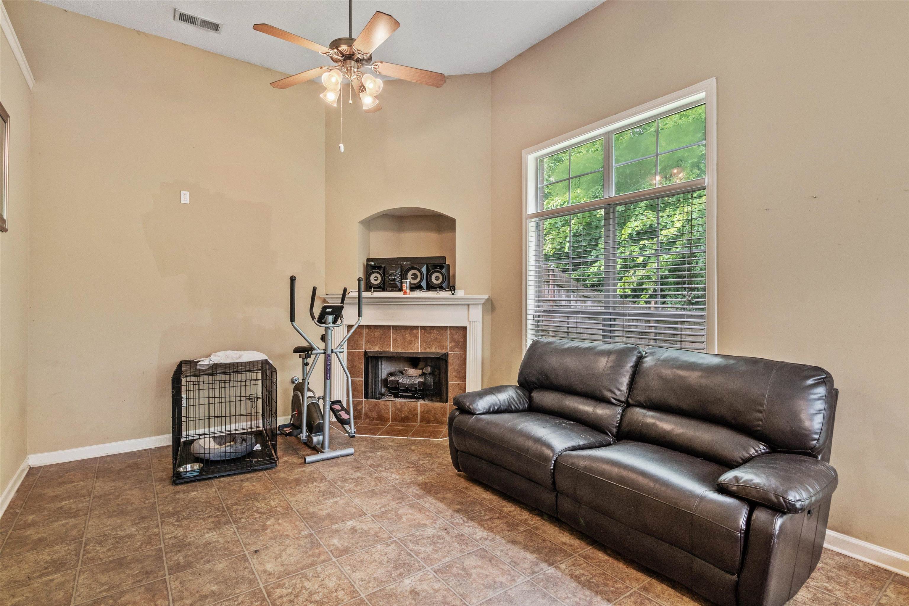 1626 Sutton Meadow Ln Property Photo 11