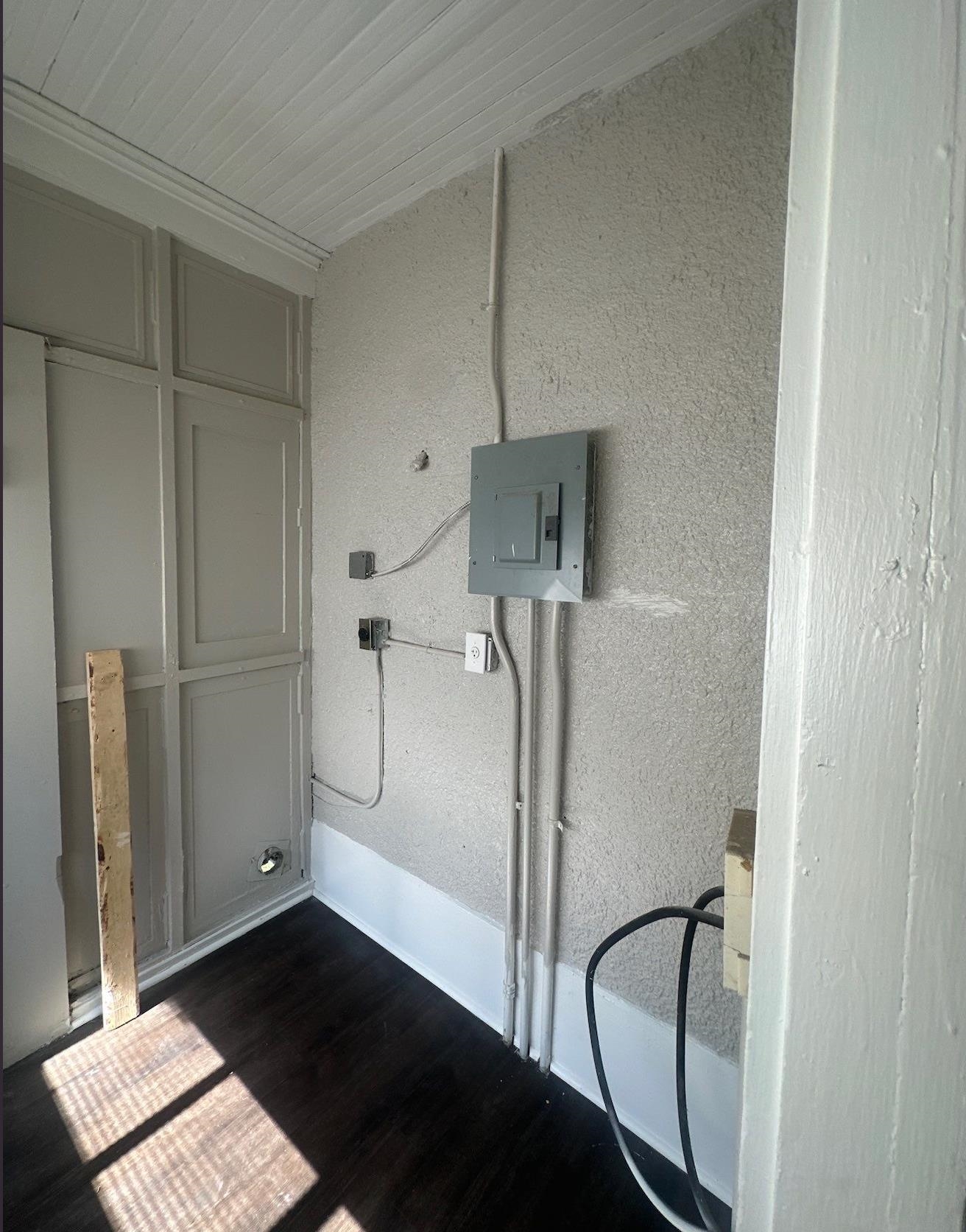 1165 Rayner St Property Photo 12