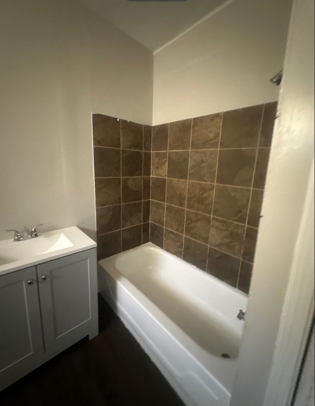 1165 Rayner St Property Photo 14