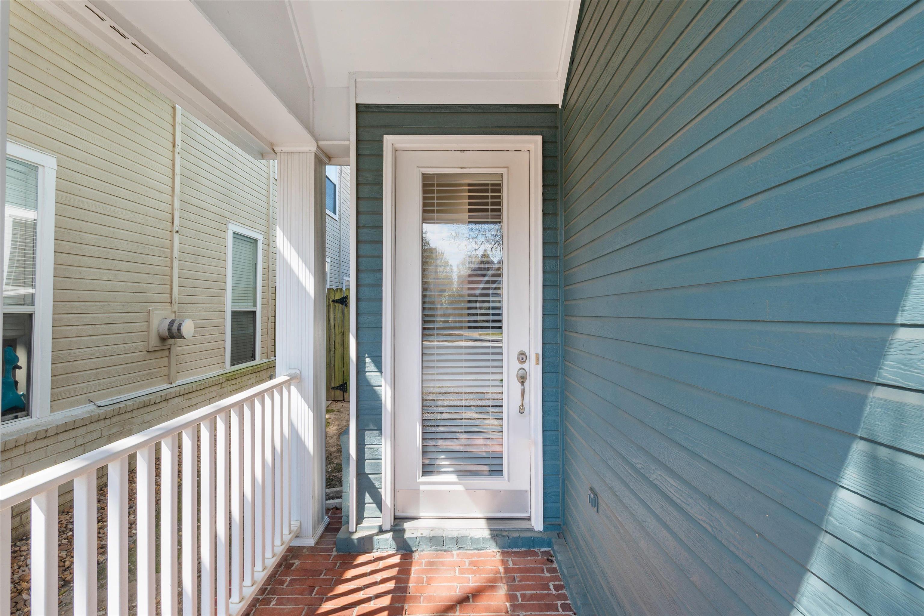 1365 Harbor Park Dr Property Photo 2
