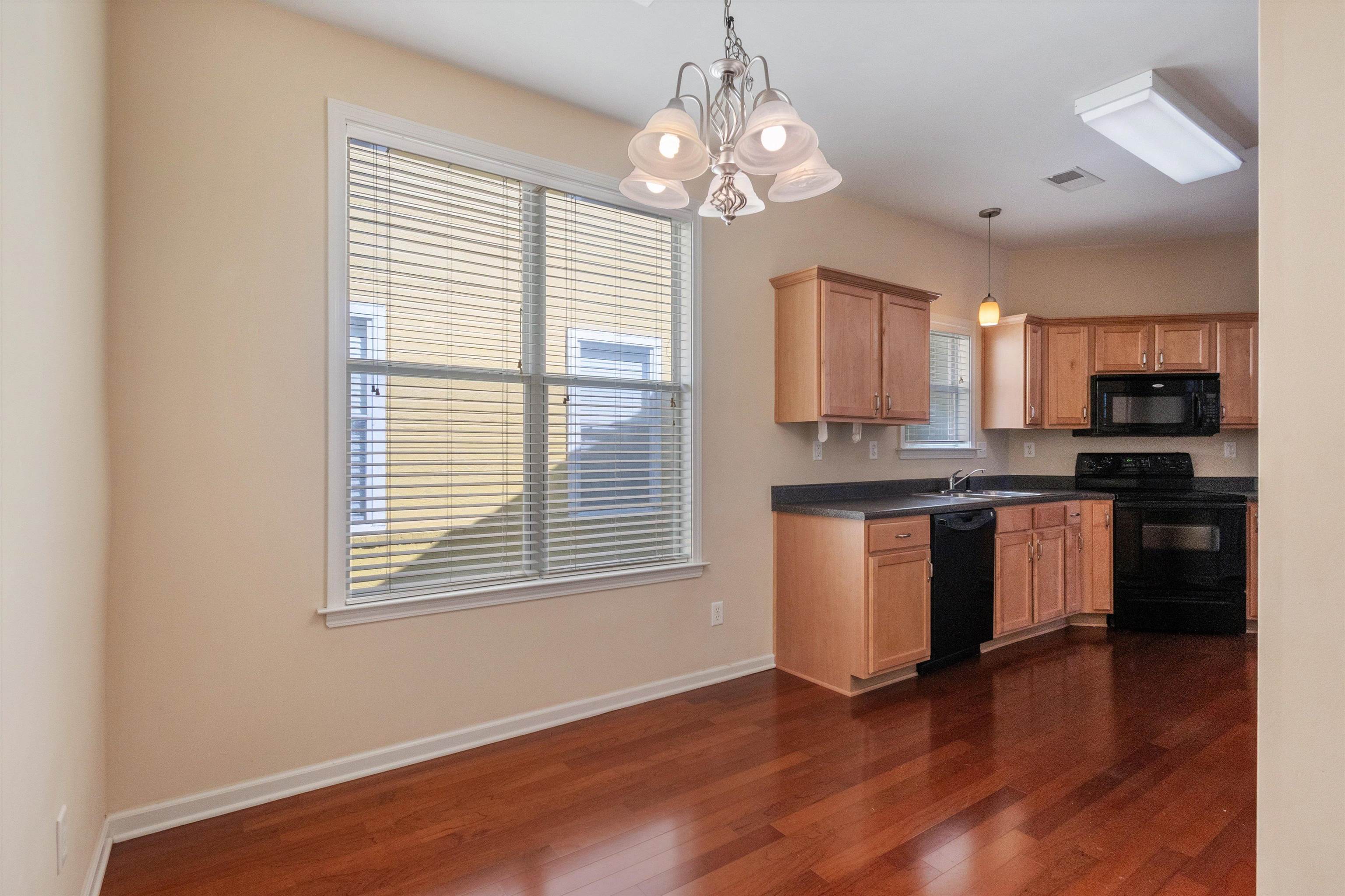 1365 Harbor Park Dr Property Photo 10