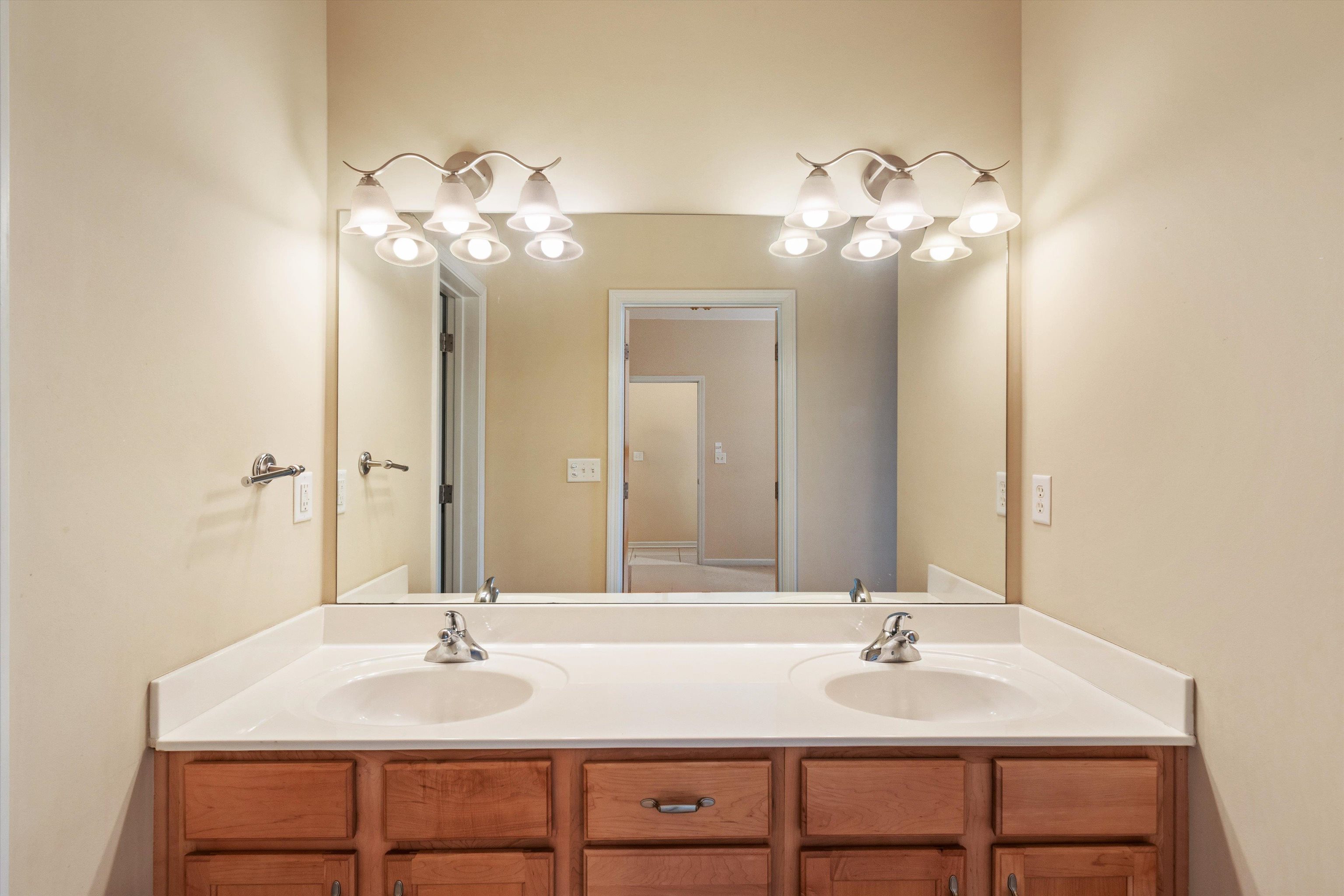 1365 Harbor Park Dr Property Photo 16