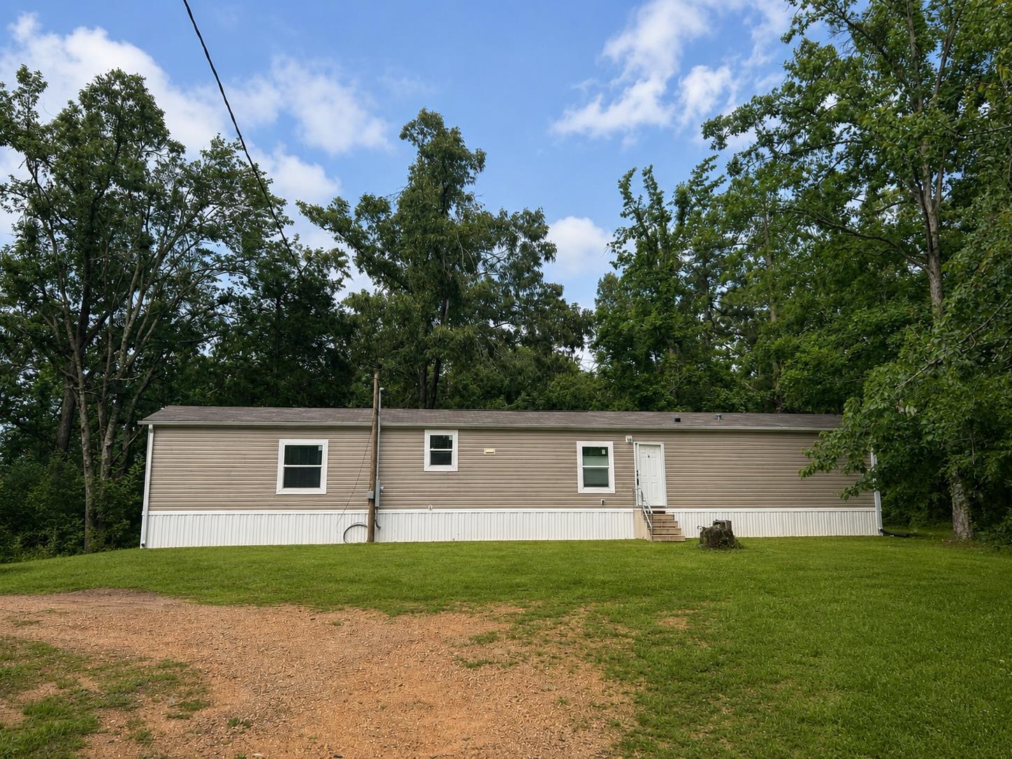 4080 Pyburns Dr Property Photo 1