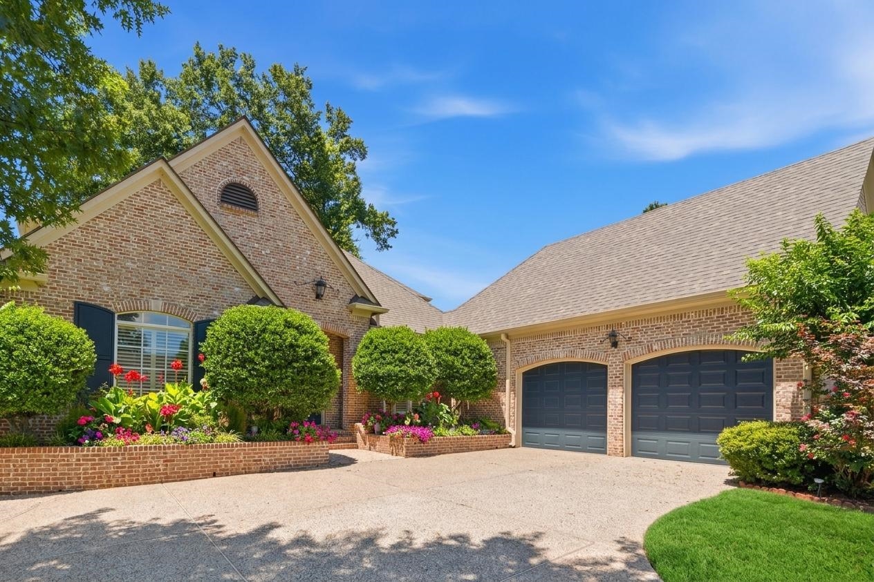 10211 CARNEGIE CLUB DR Property Photo 1