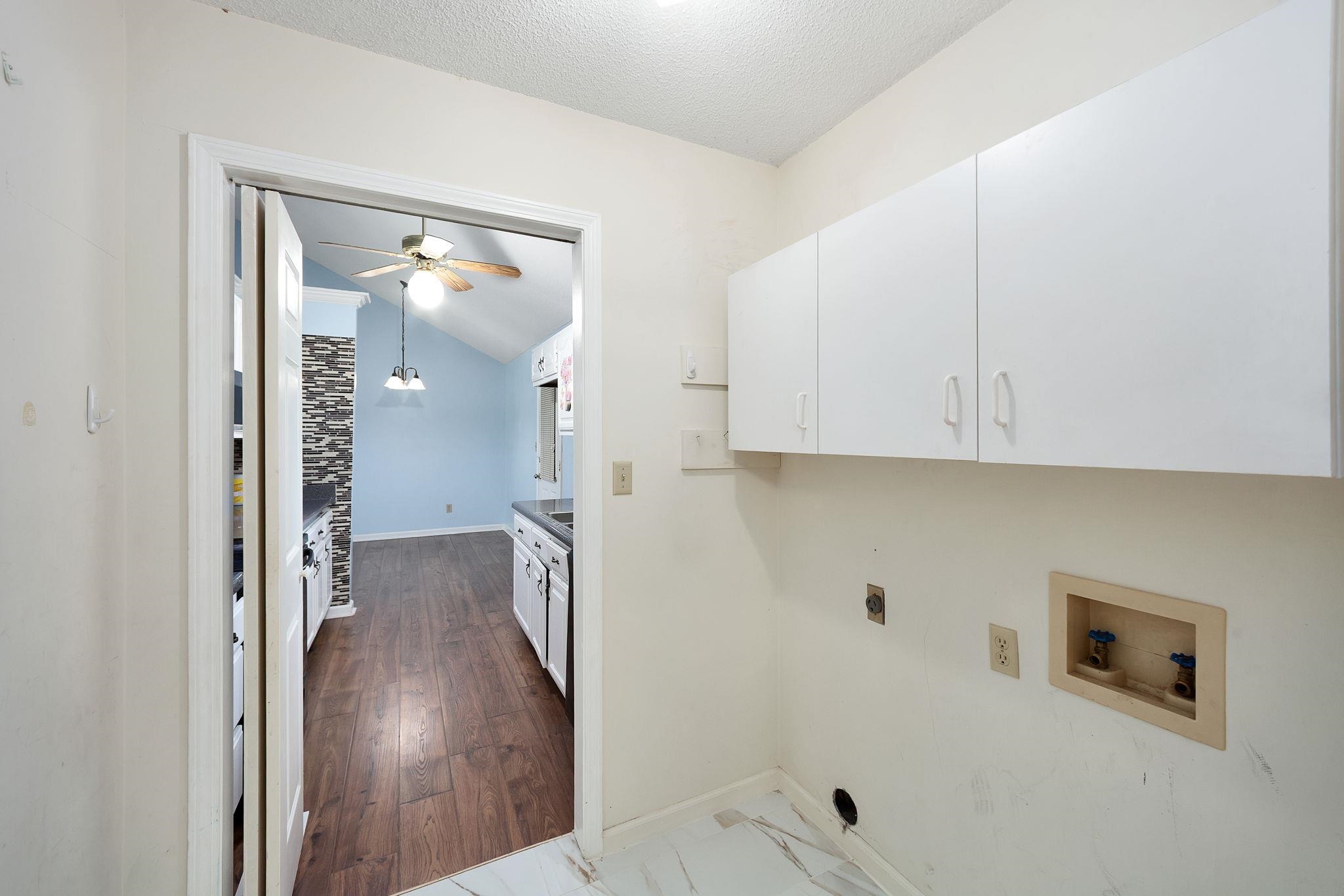 2645 Clifton Dr Property Photo 11