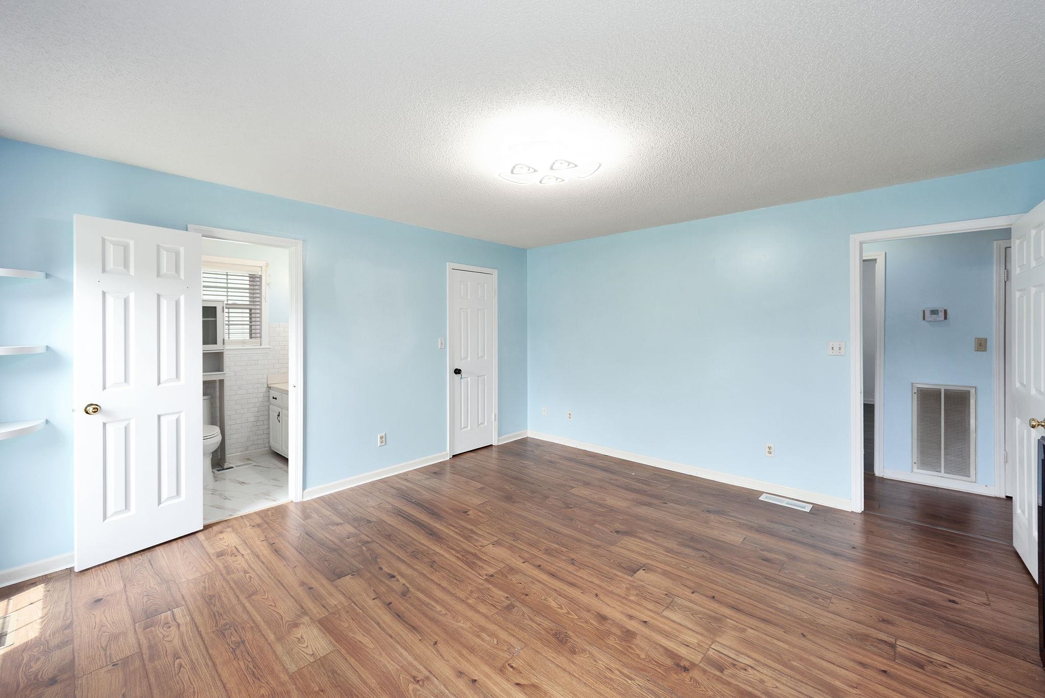 2645 Clifton Dr Property Photo 12