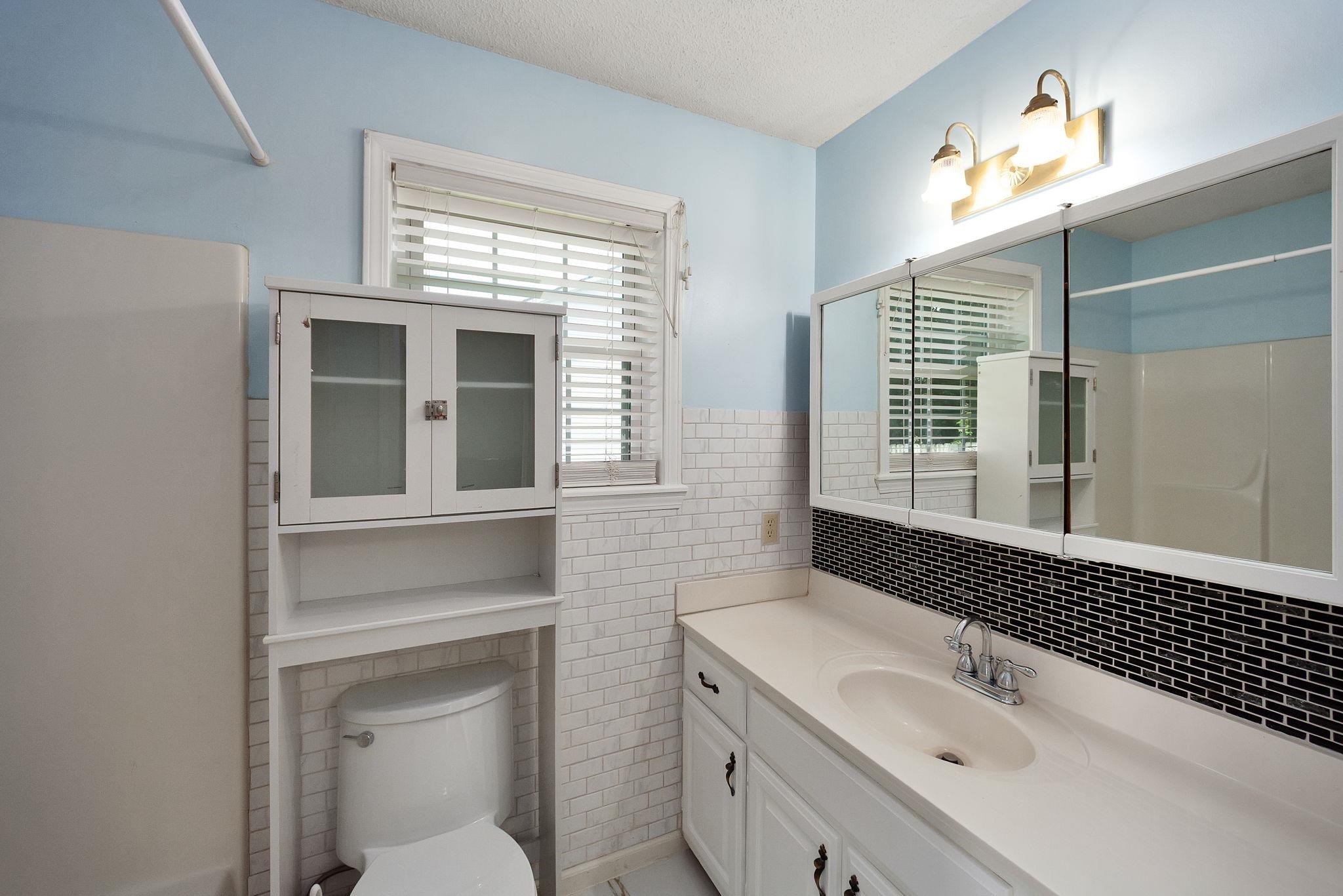 2645 Clifton Dr Property Photo 15