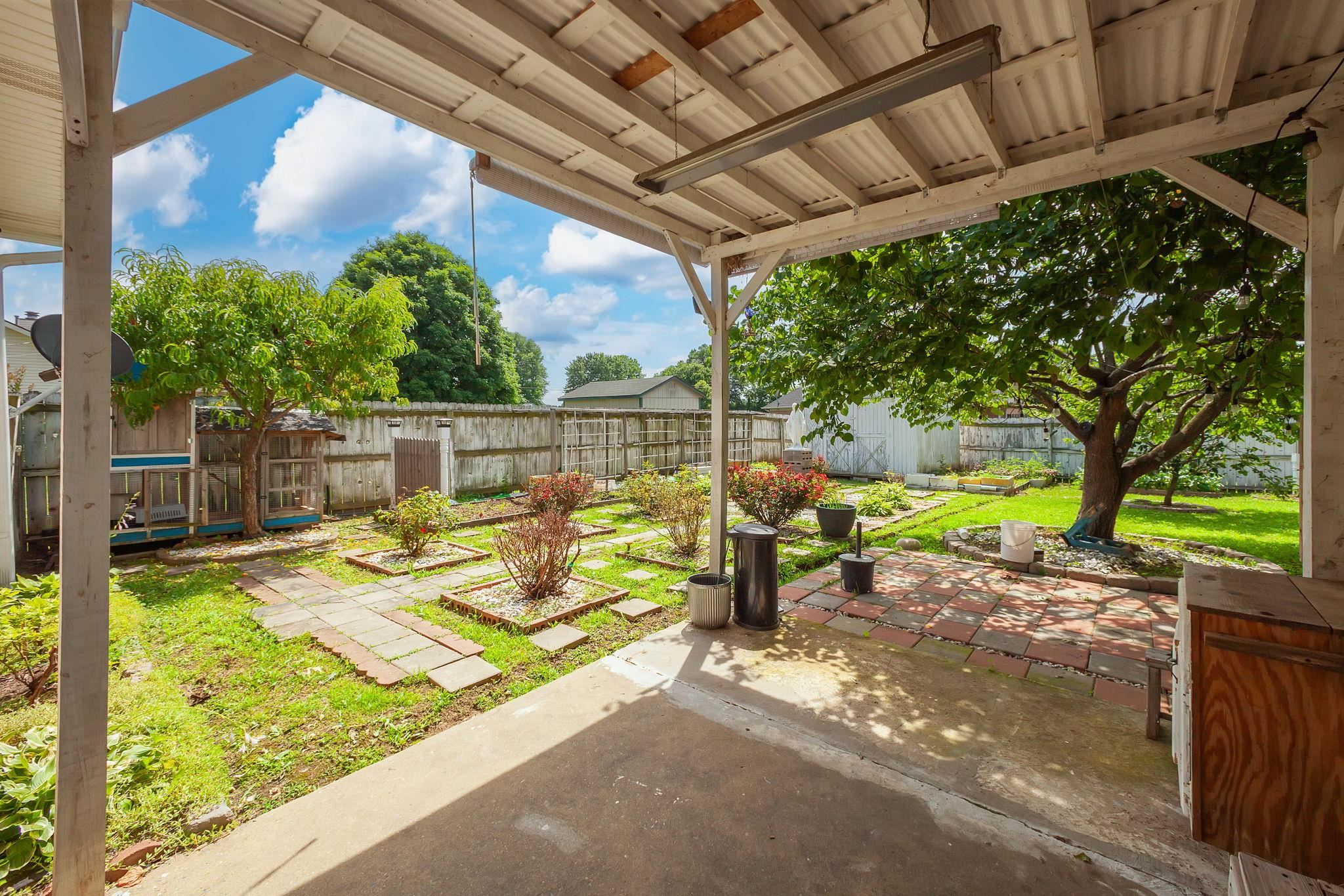 2645 Clifton Dr Property Photo 22