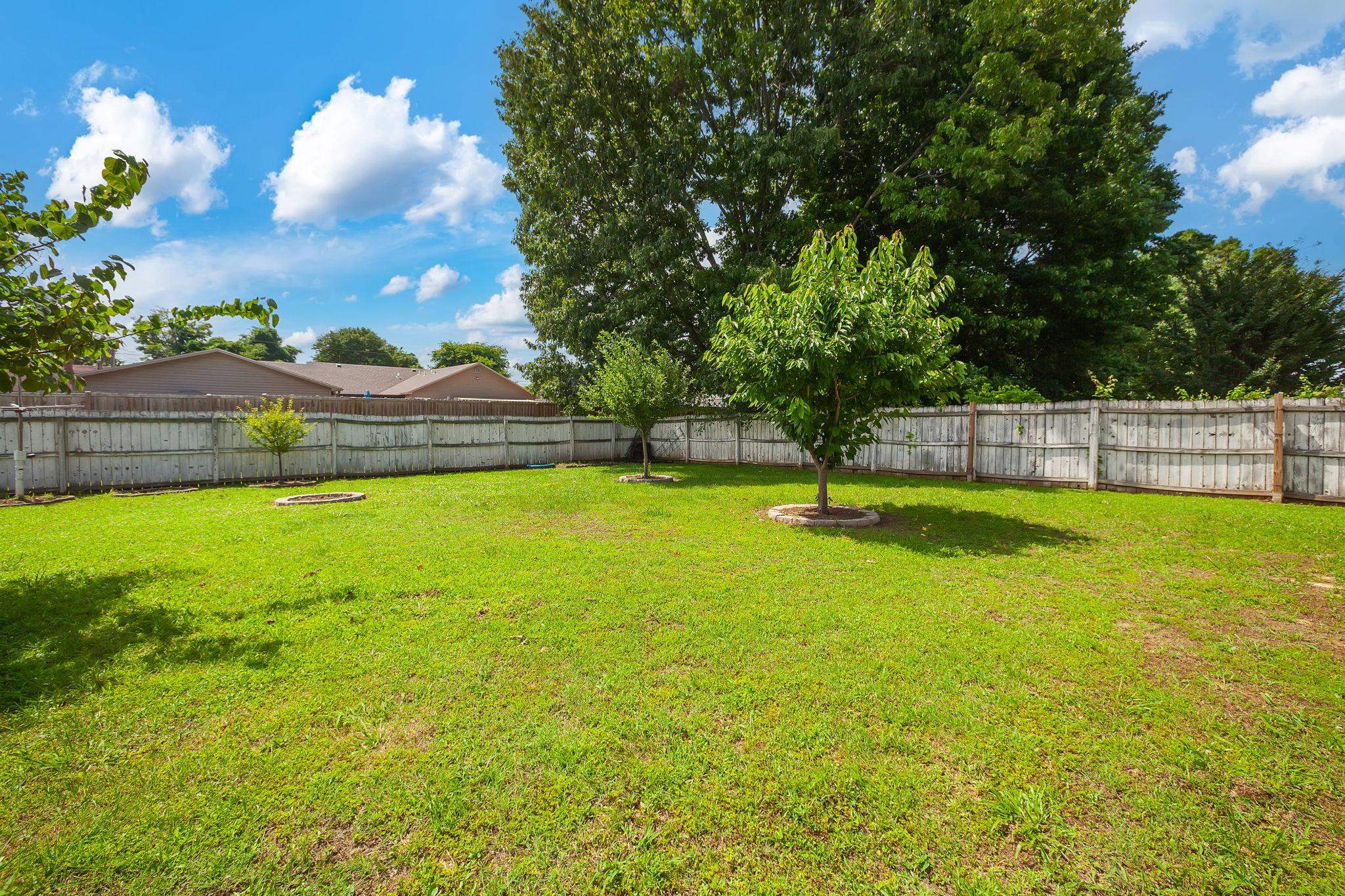 2645 Clifton Dr Property Photo 26