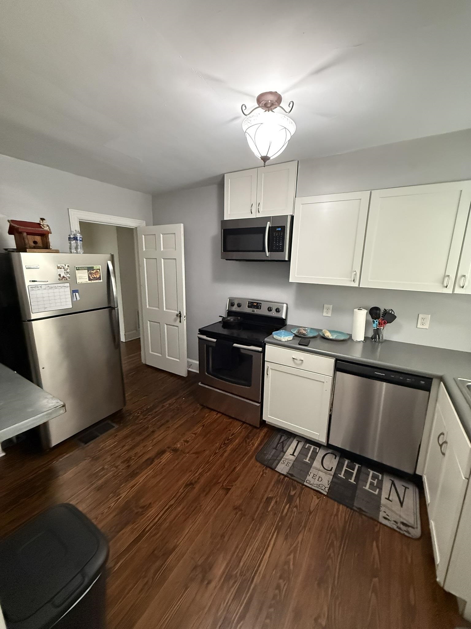 1594 N Parkway Ave Property Photo 2
