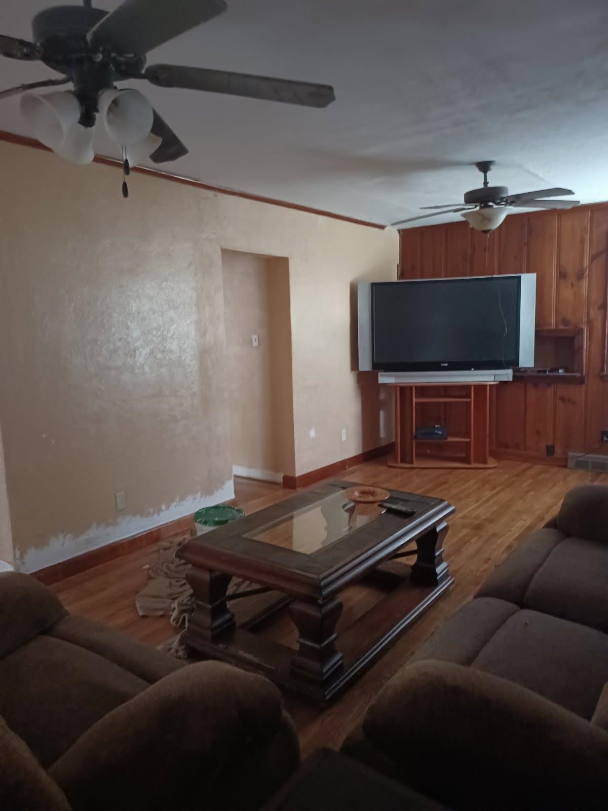 1351 E Mallory Ave Property Photo 8