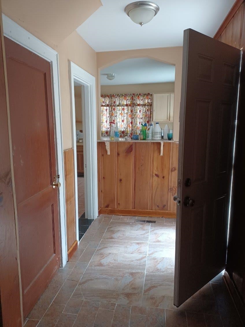 1351 E Mallory Ave Property Photo 10