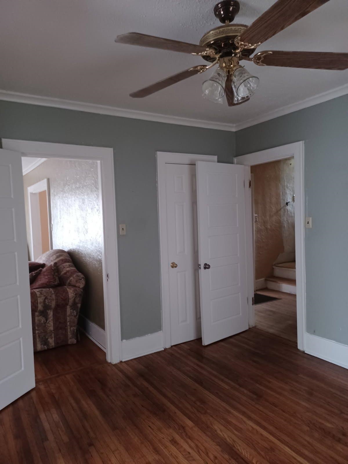 1351 E Mallory Ave Property Photo 18
