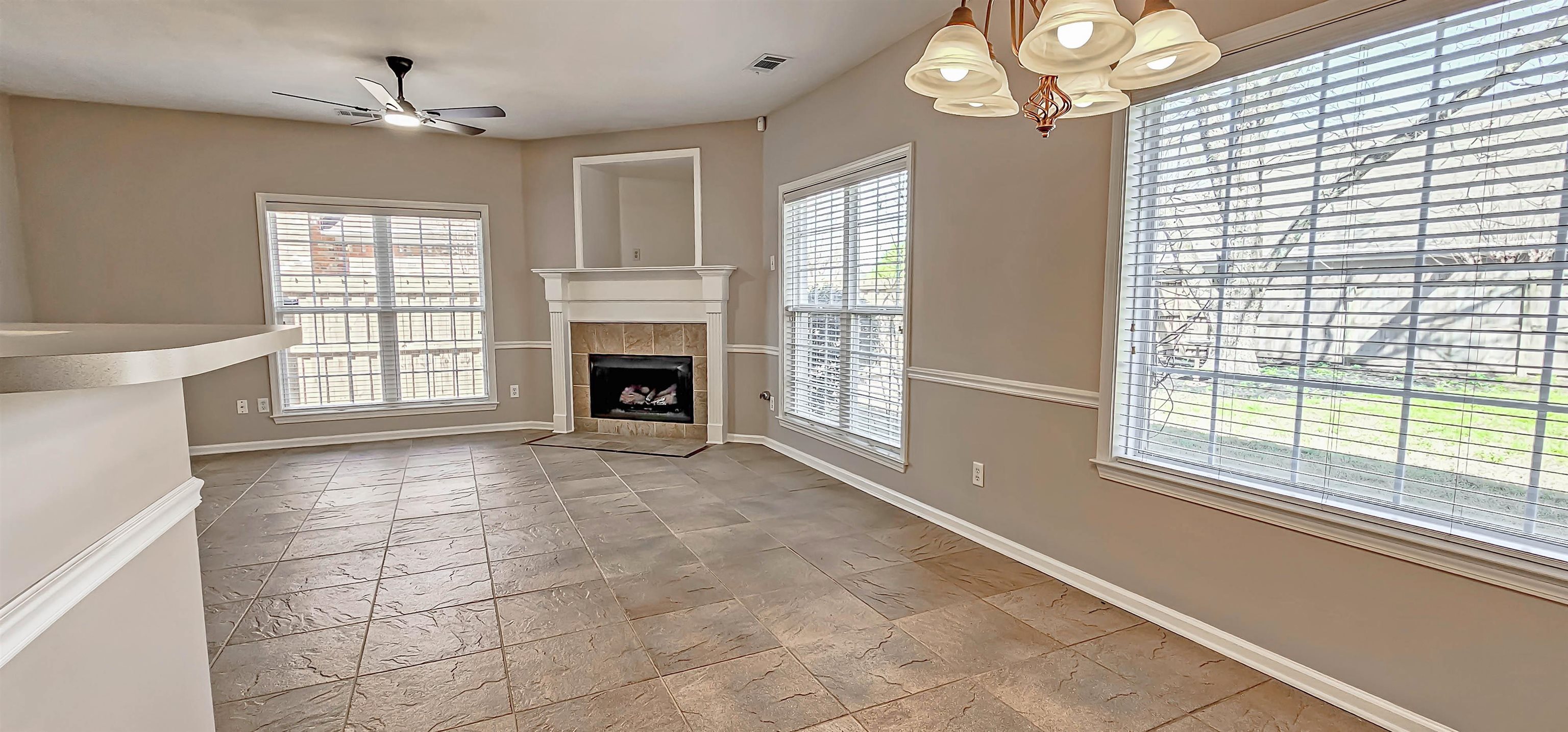 8678 Ashbury Oak Dr Property Photo 8