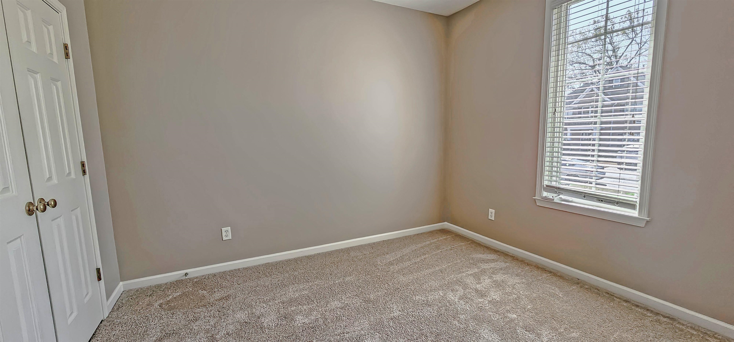 8678 Ashbury Oak Dr Property Photo 17