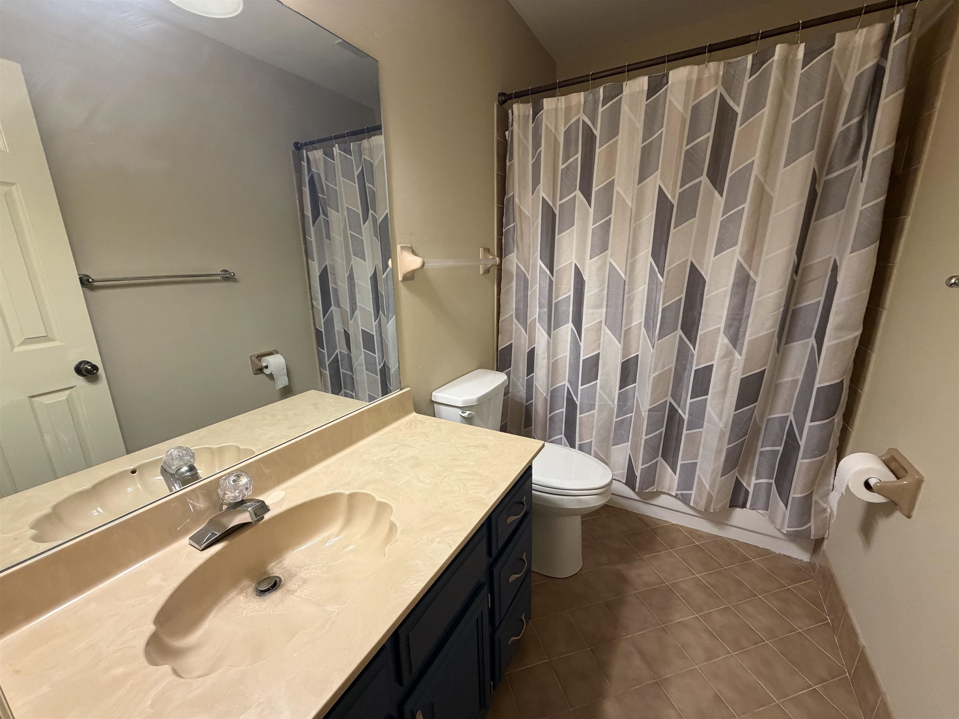 956 Rolling Oaks Ln Property Photo 15