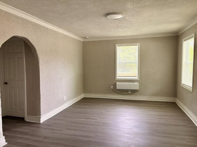 937 Speed St Property Photo 2