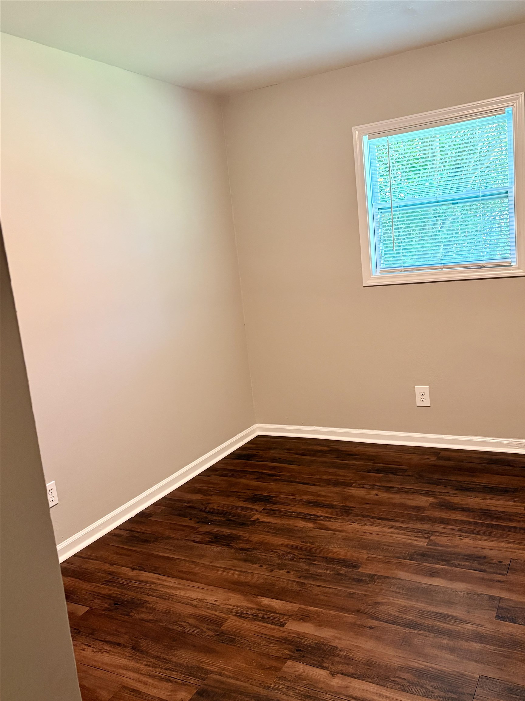 4530 Beacon Hill Dr Property Photo 10