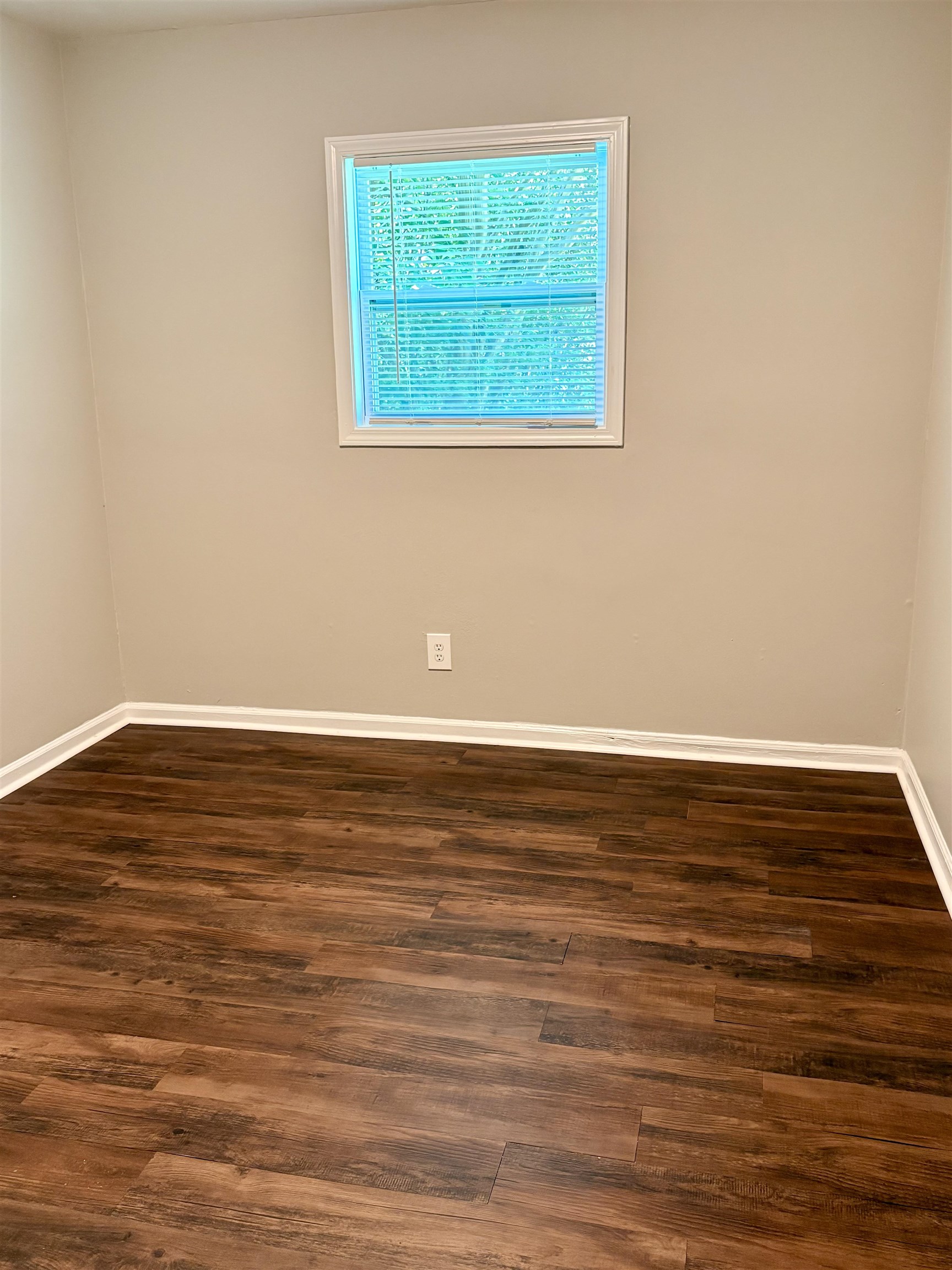 4530 Beacon Hill Dr Property Photo 11