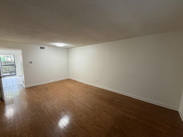 5730 Quince Rd 5 Property Photo 4