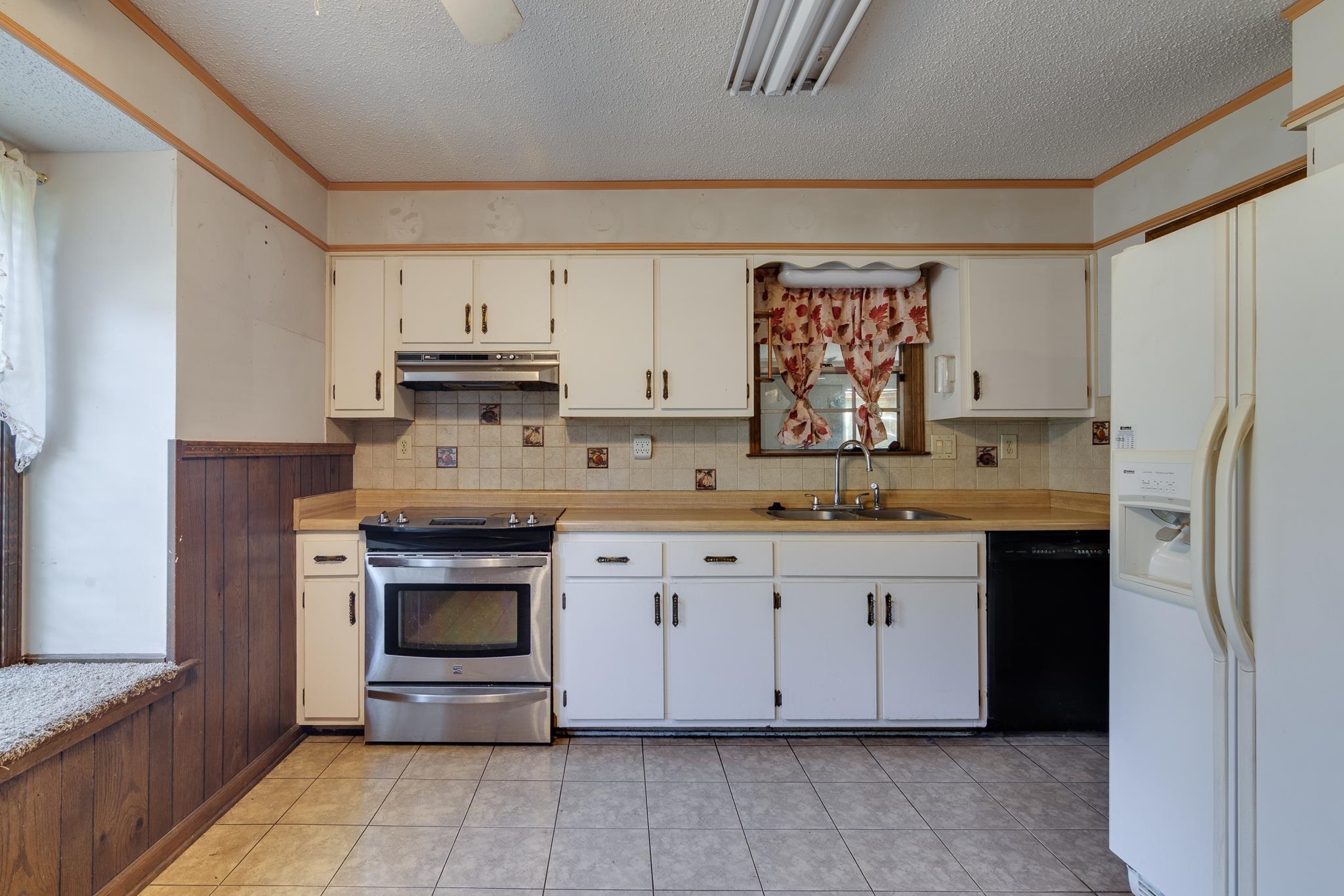 8083 Cinders Dr Property Photo 5