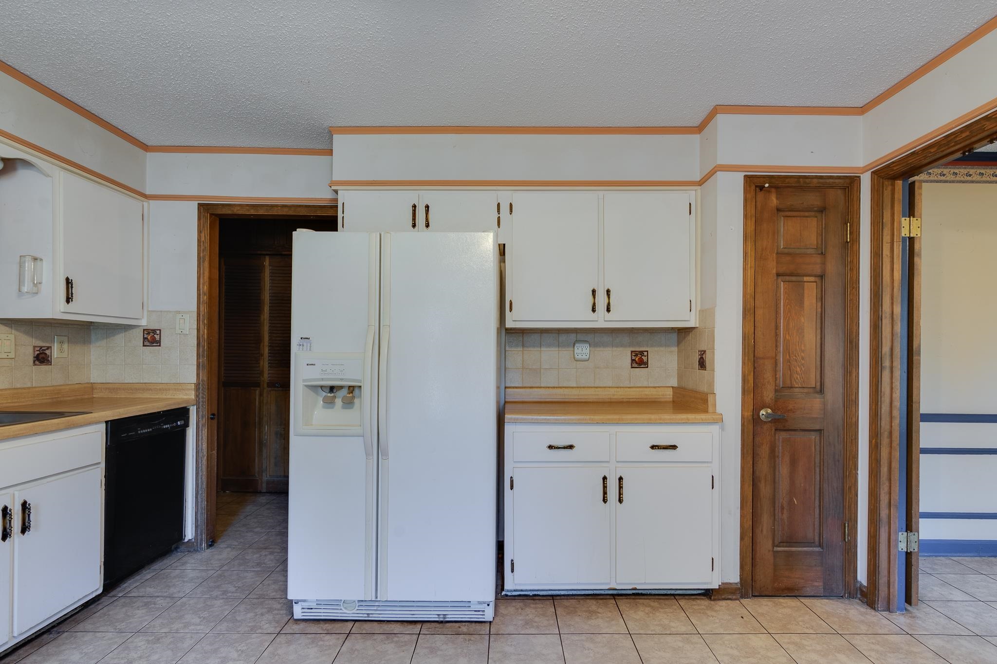 8083 Cinders Dr Property Photo 6