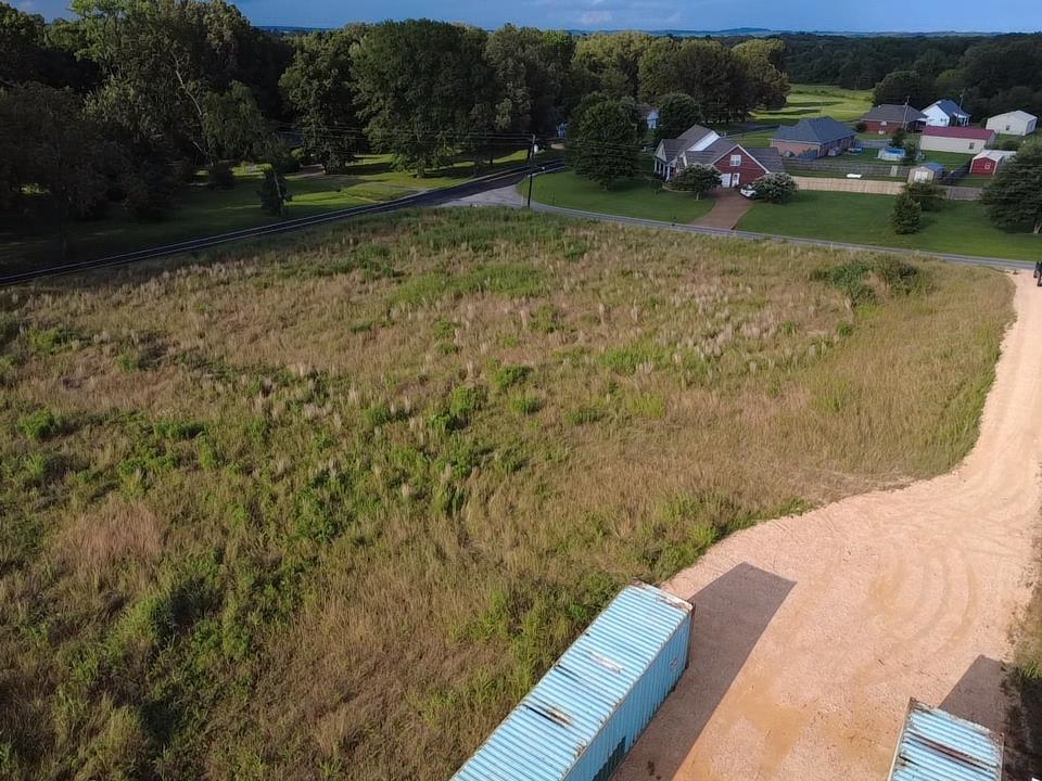 Hill Ave Property Photo 8
