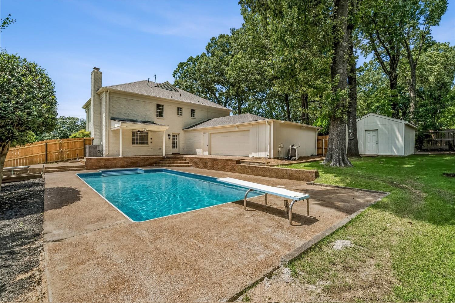 2040 Ridgeway Rd Property Photo 30