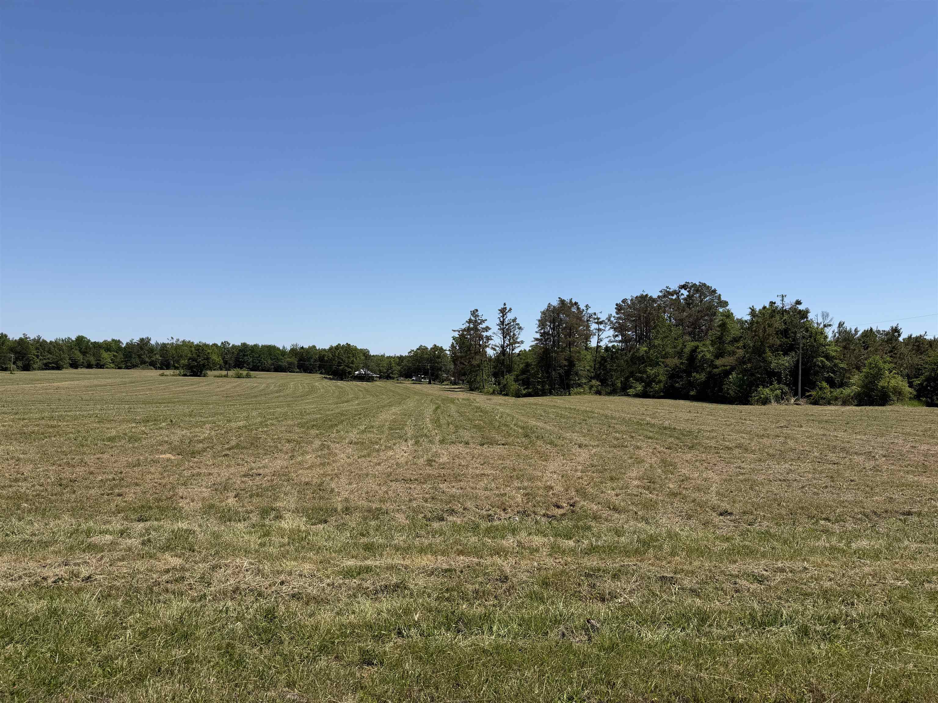 4 69 Hwy Property Photo 1
