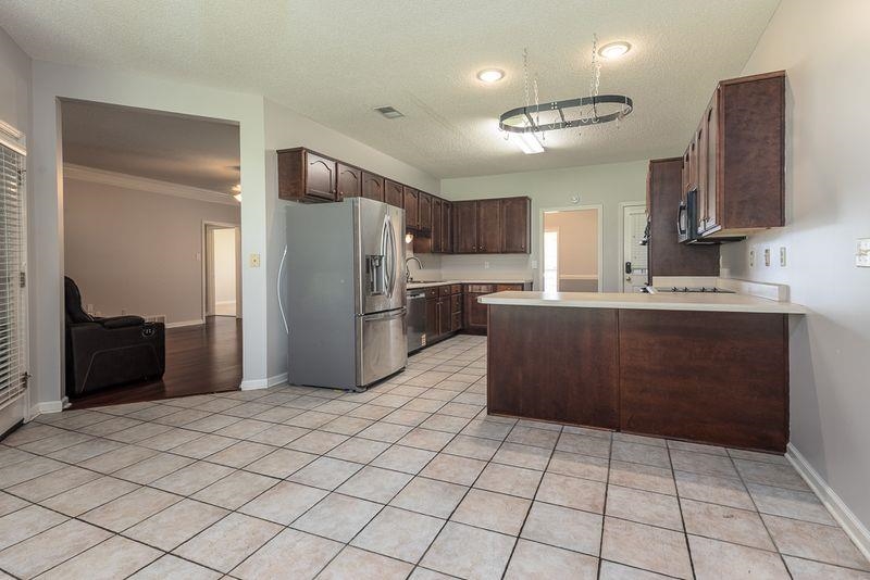 5115 Bluff Springs Dr Property Photo 9