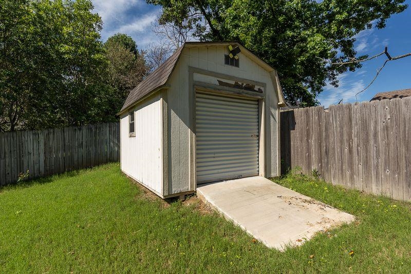 5115 Bluff Springs Dr Property Photo 33