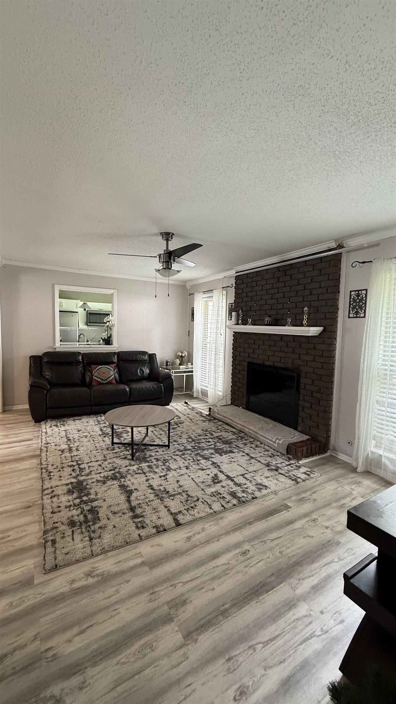 5882 Macleod Dr Property Photo 5