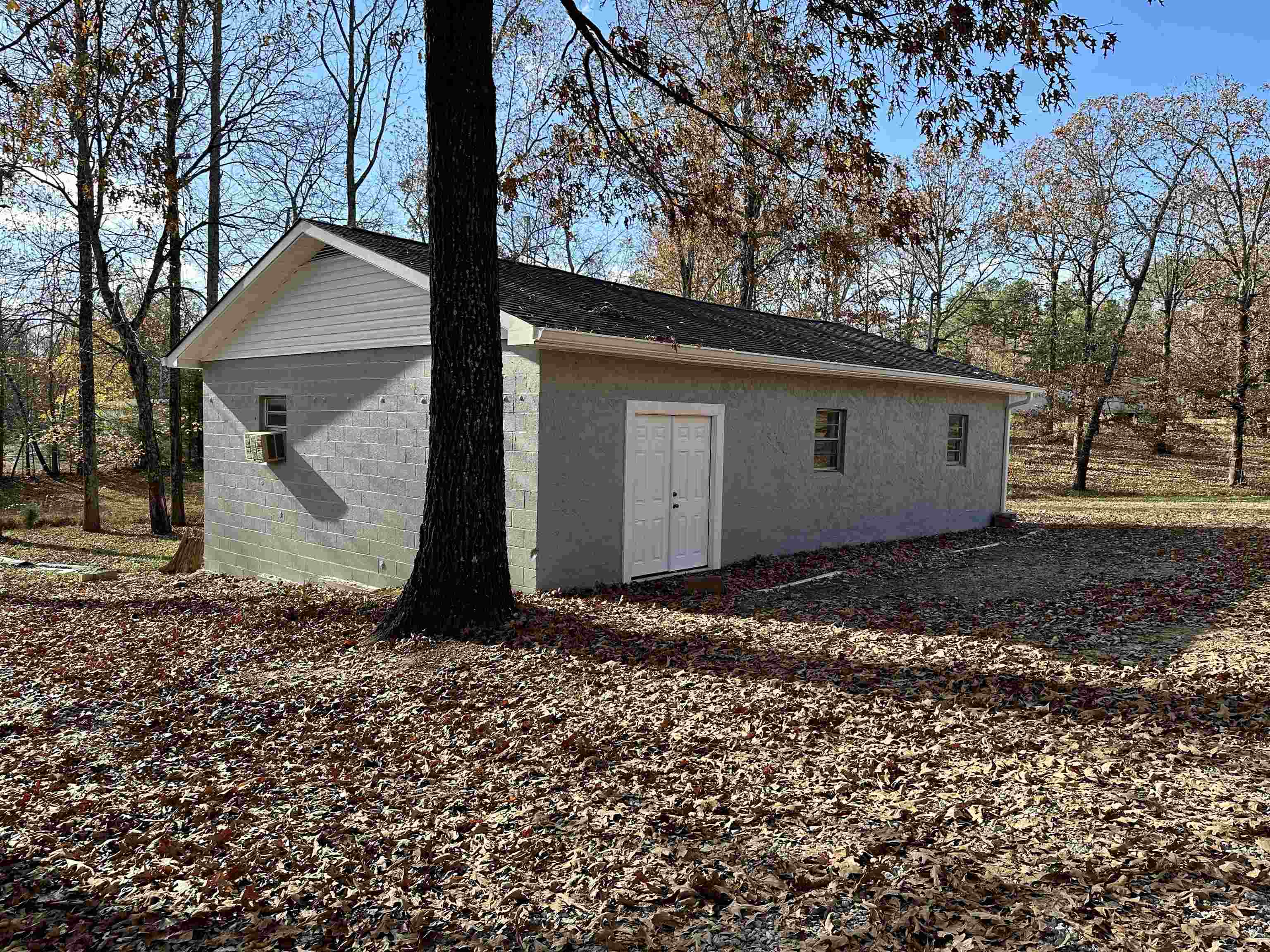 223 Forrest Hill Rd Property Photo 17