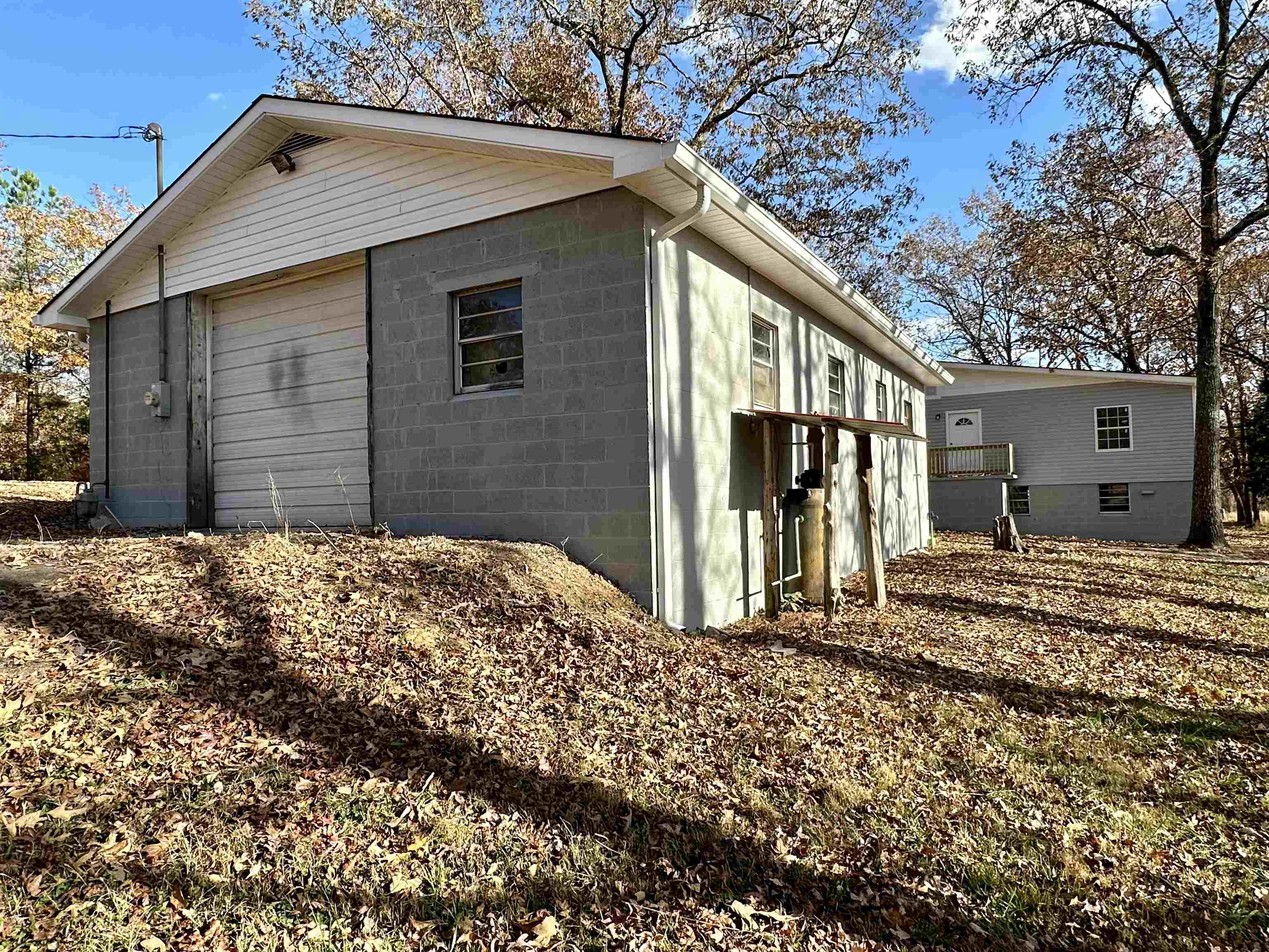 223 Forrest Hill Rd Property Photo 19