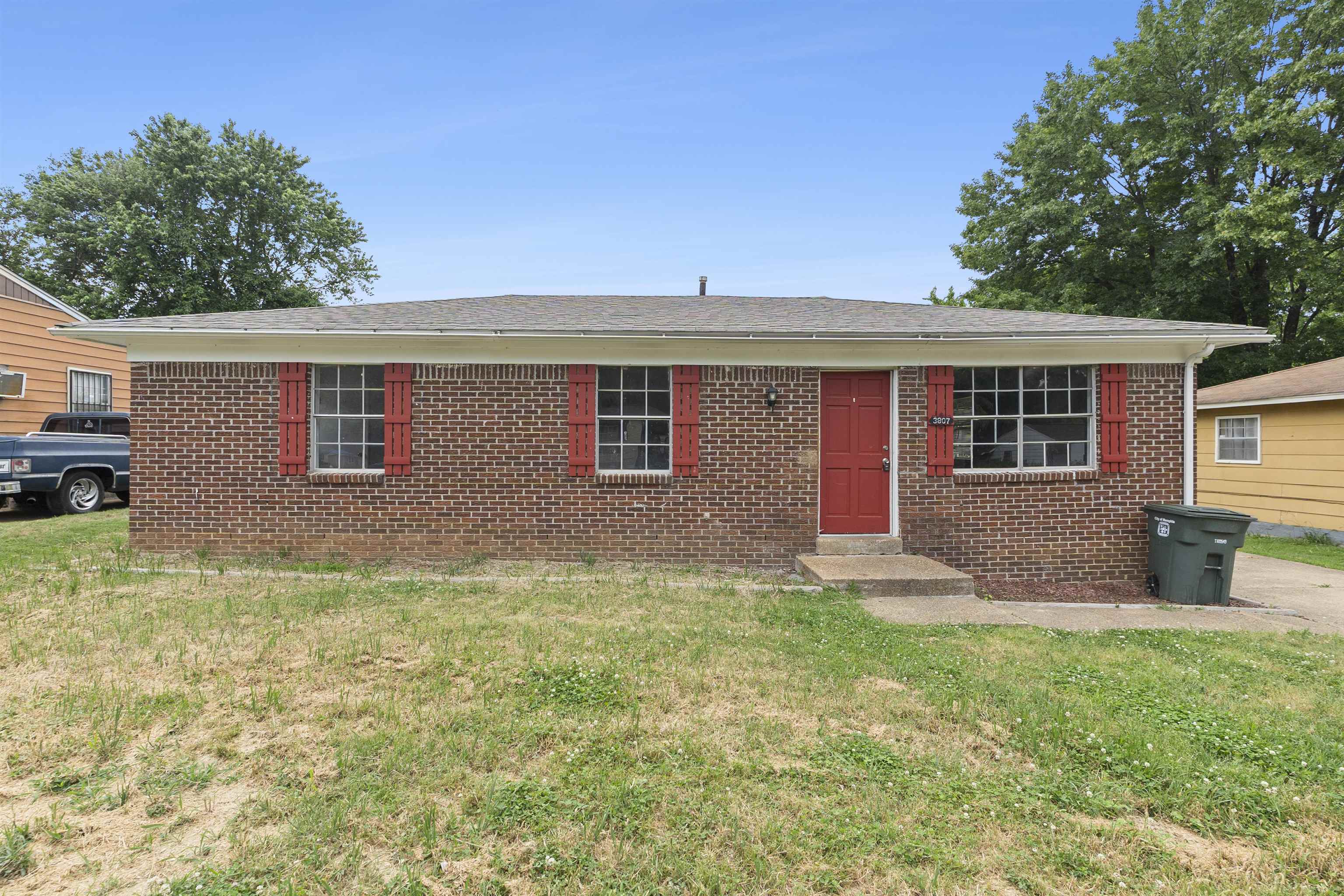 3807 Glenburee St Property Photo 1