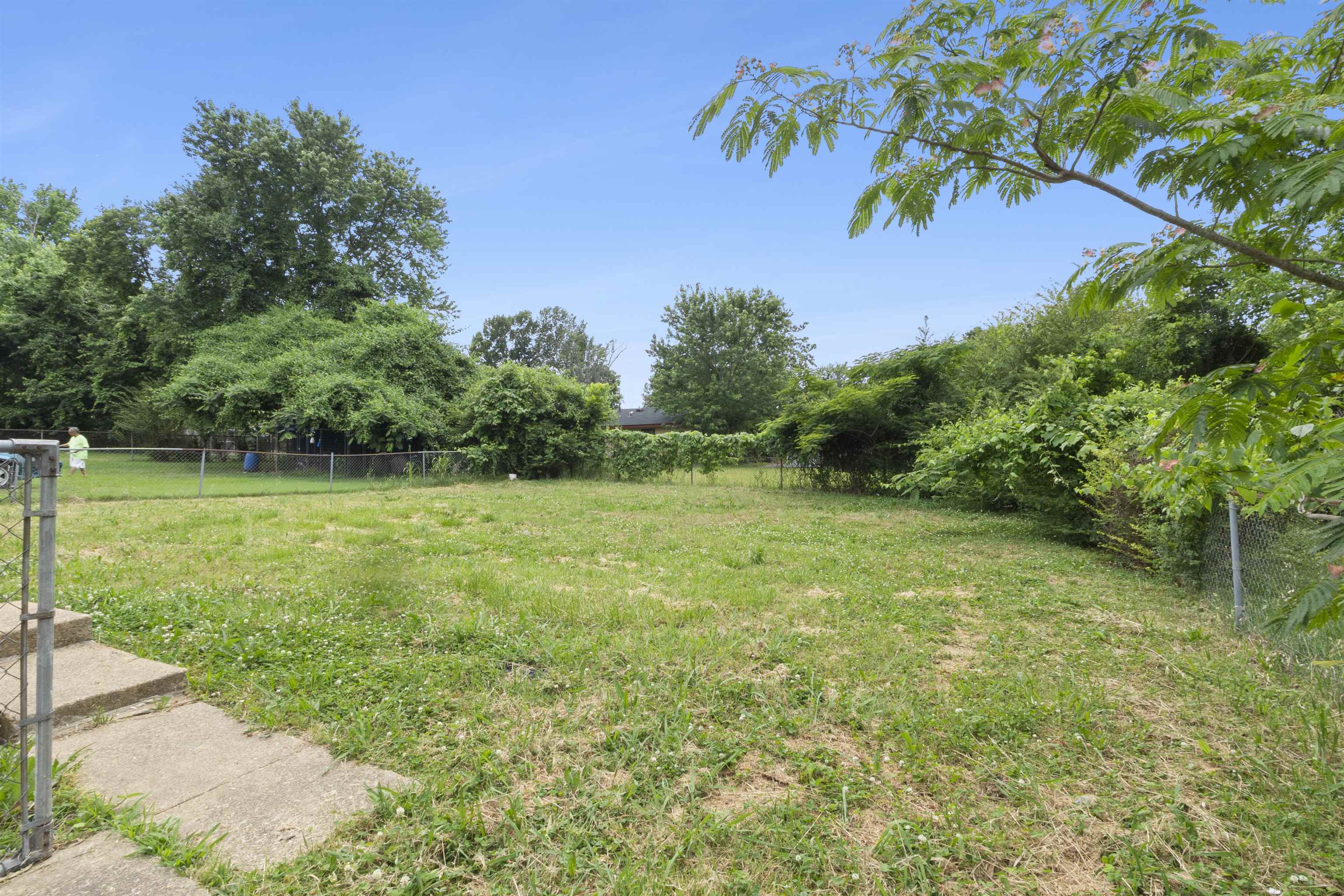 3807 Glenburee St Property Photo 7