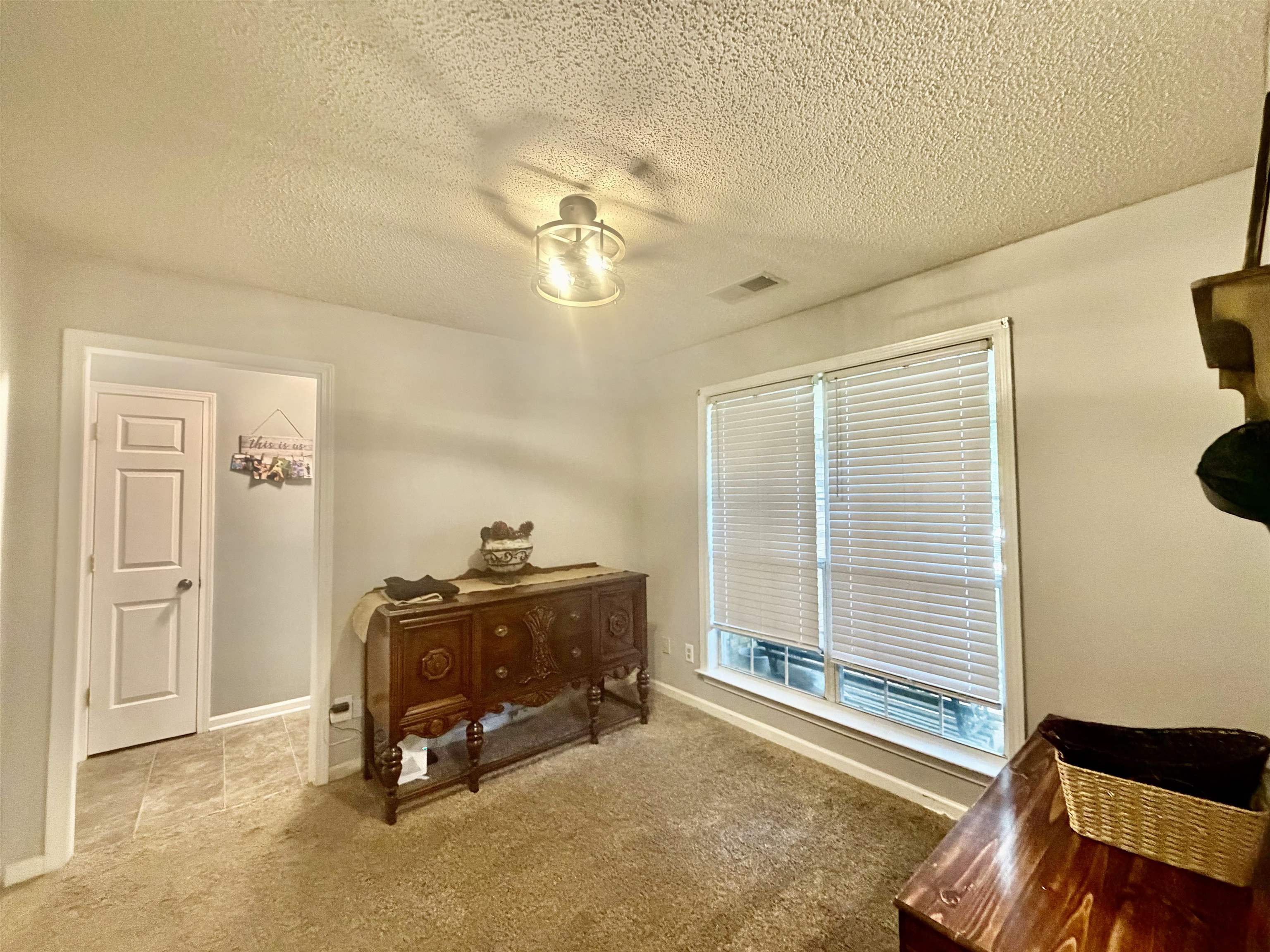165 Dee Rd Property Photo 5