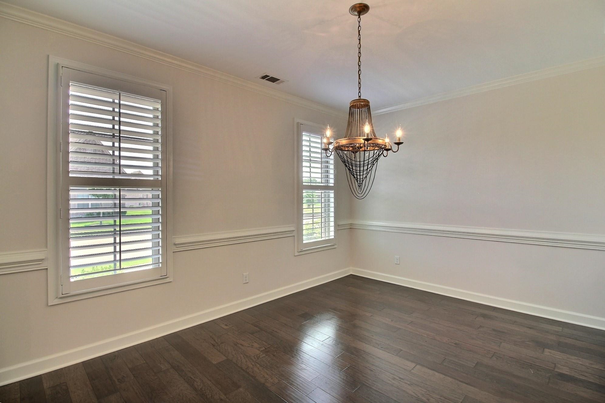 1608 Prairie Dunes Dr Property Photo 5